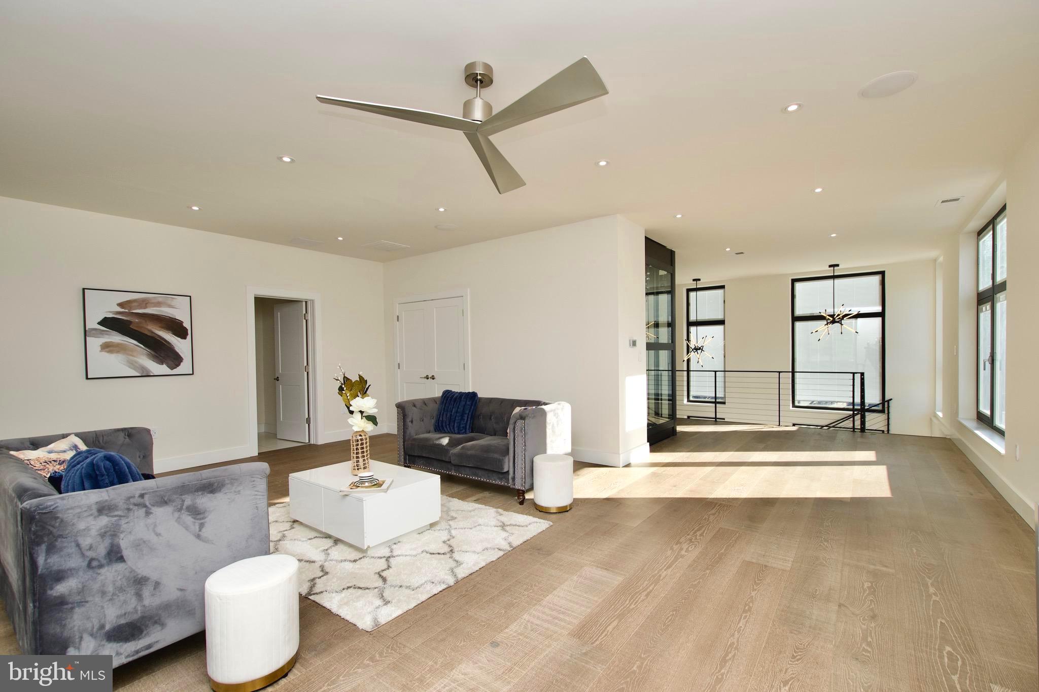 PIMMIT HILLS - Residential