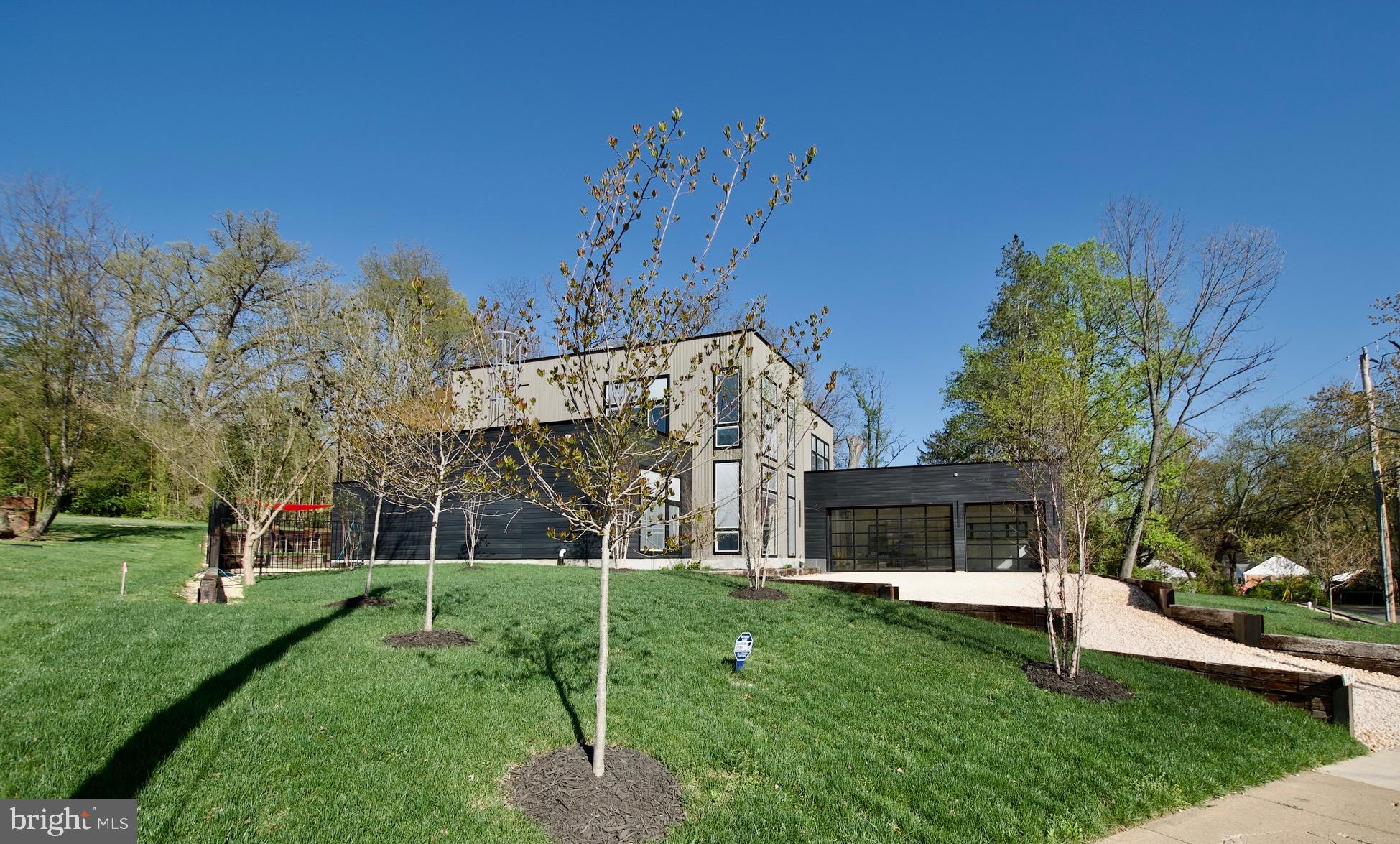 PIMMIT HILLS - Residential