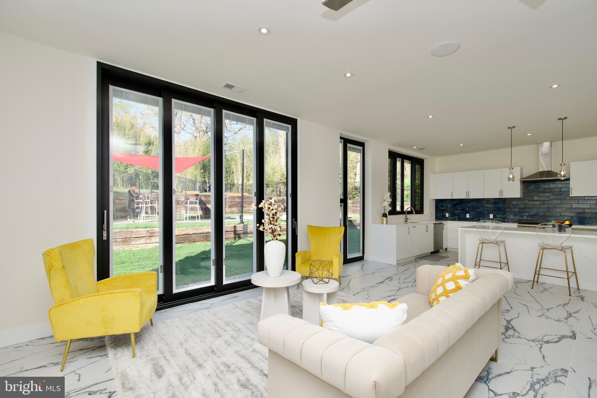 PIMMIT HILLS - Residential