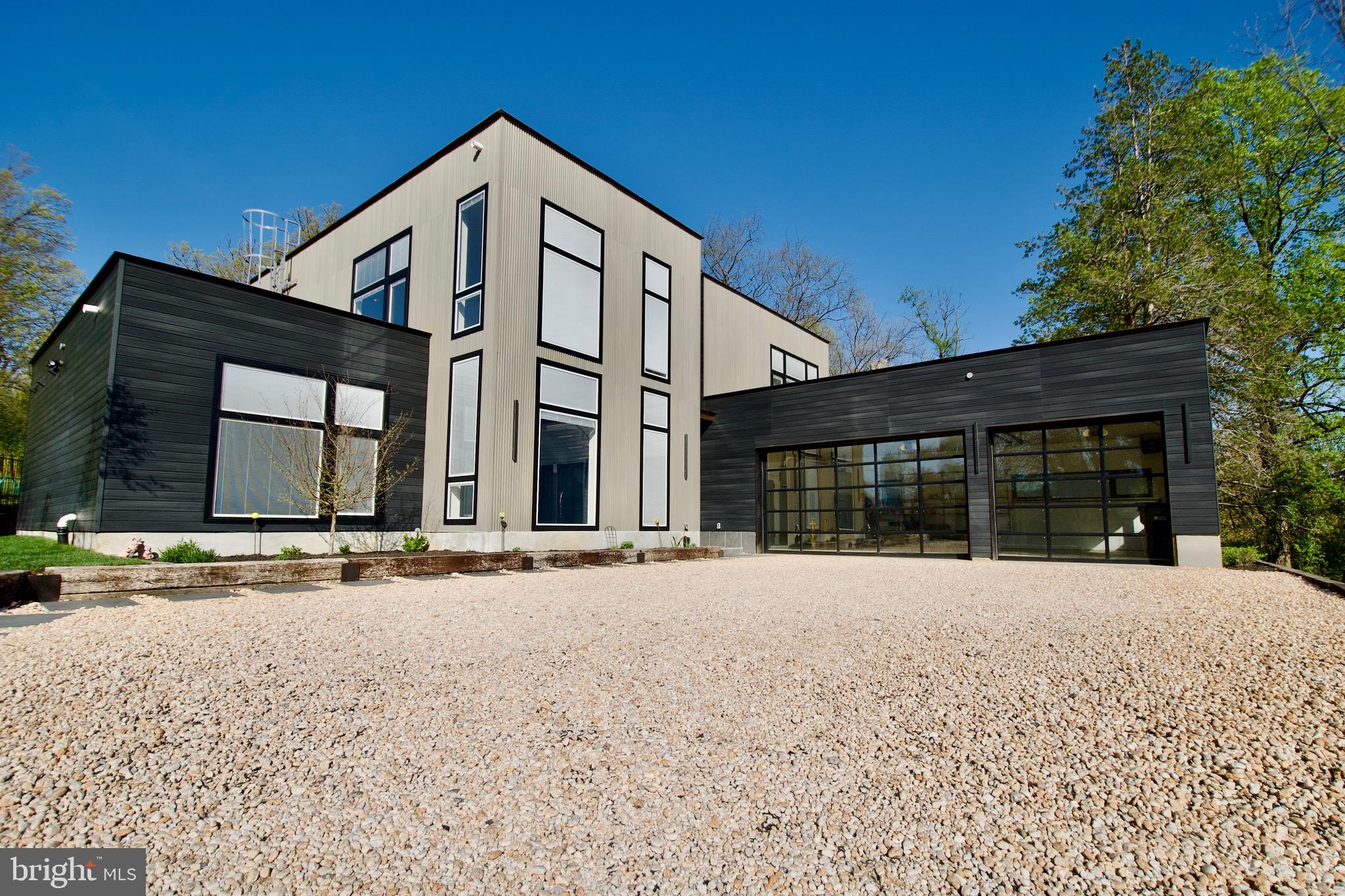 PIMMIT HILLS - Residential