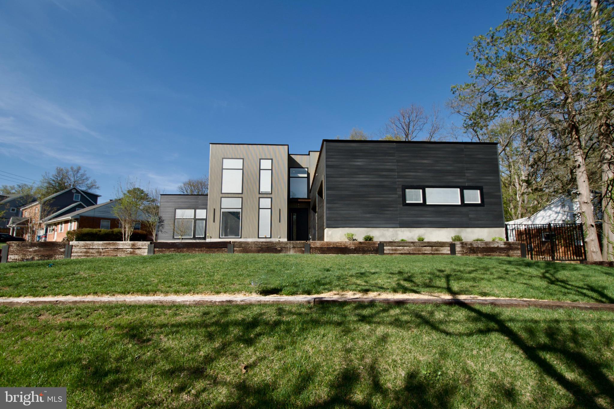 PIMMIT HILLS - Residential