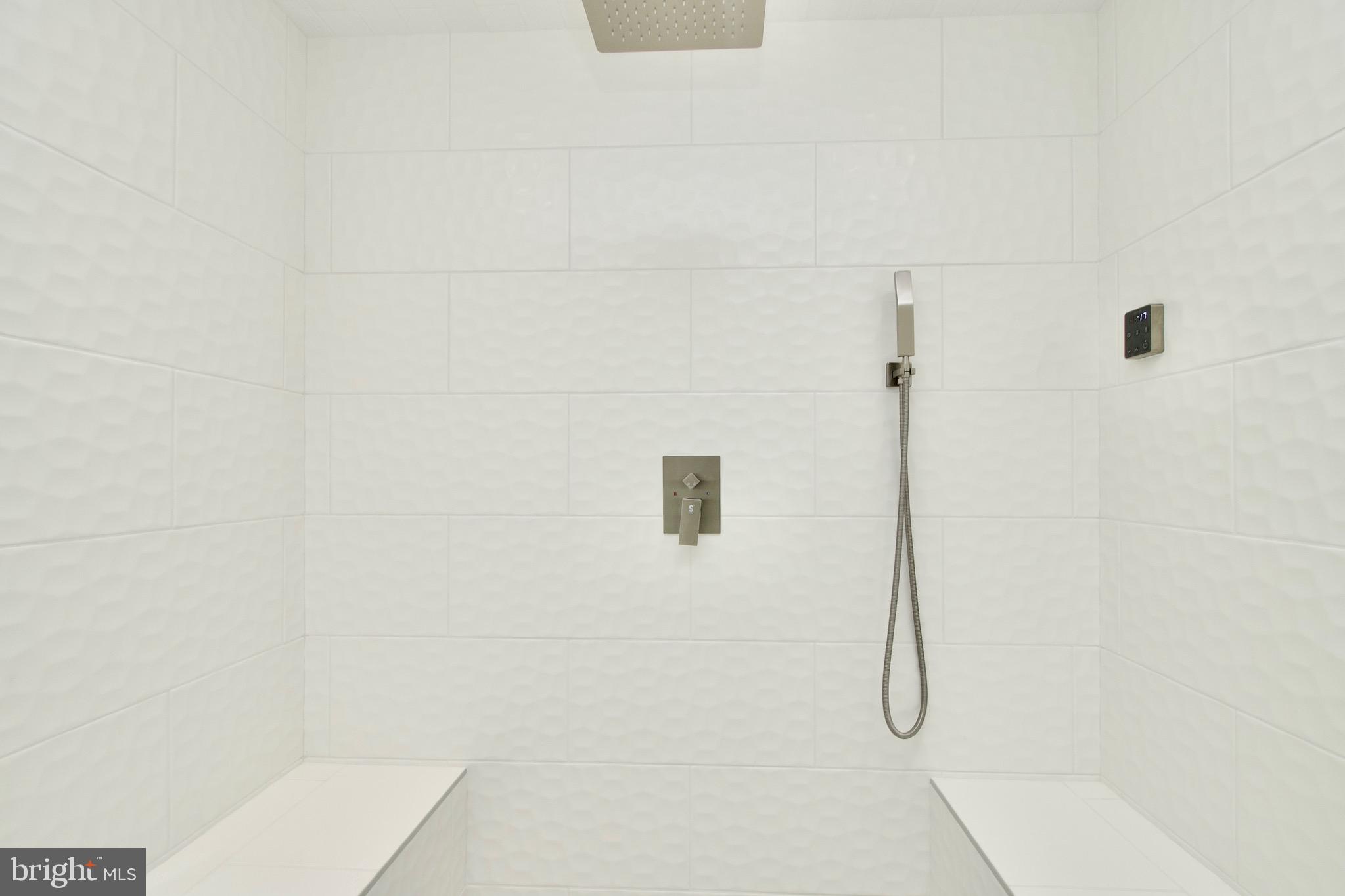 PIMMIT HILLS - Residential