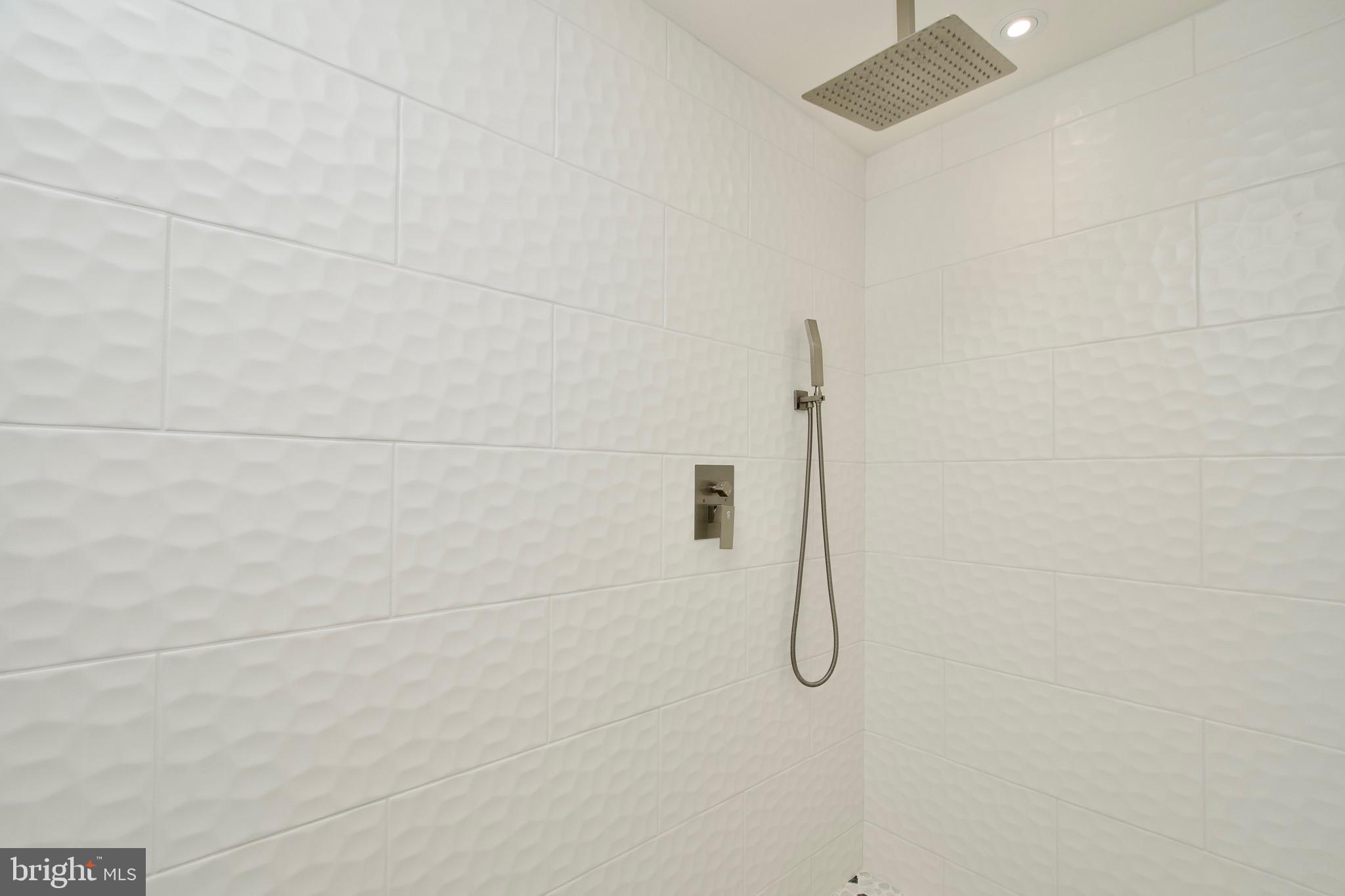 PIMMIT HILLS - Residential