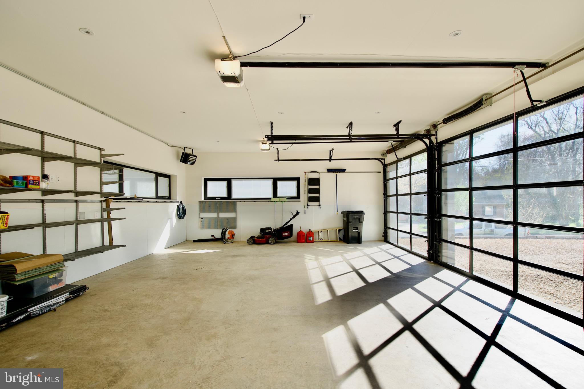 PIMMIT HILLS - Residential