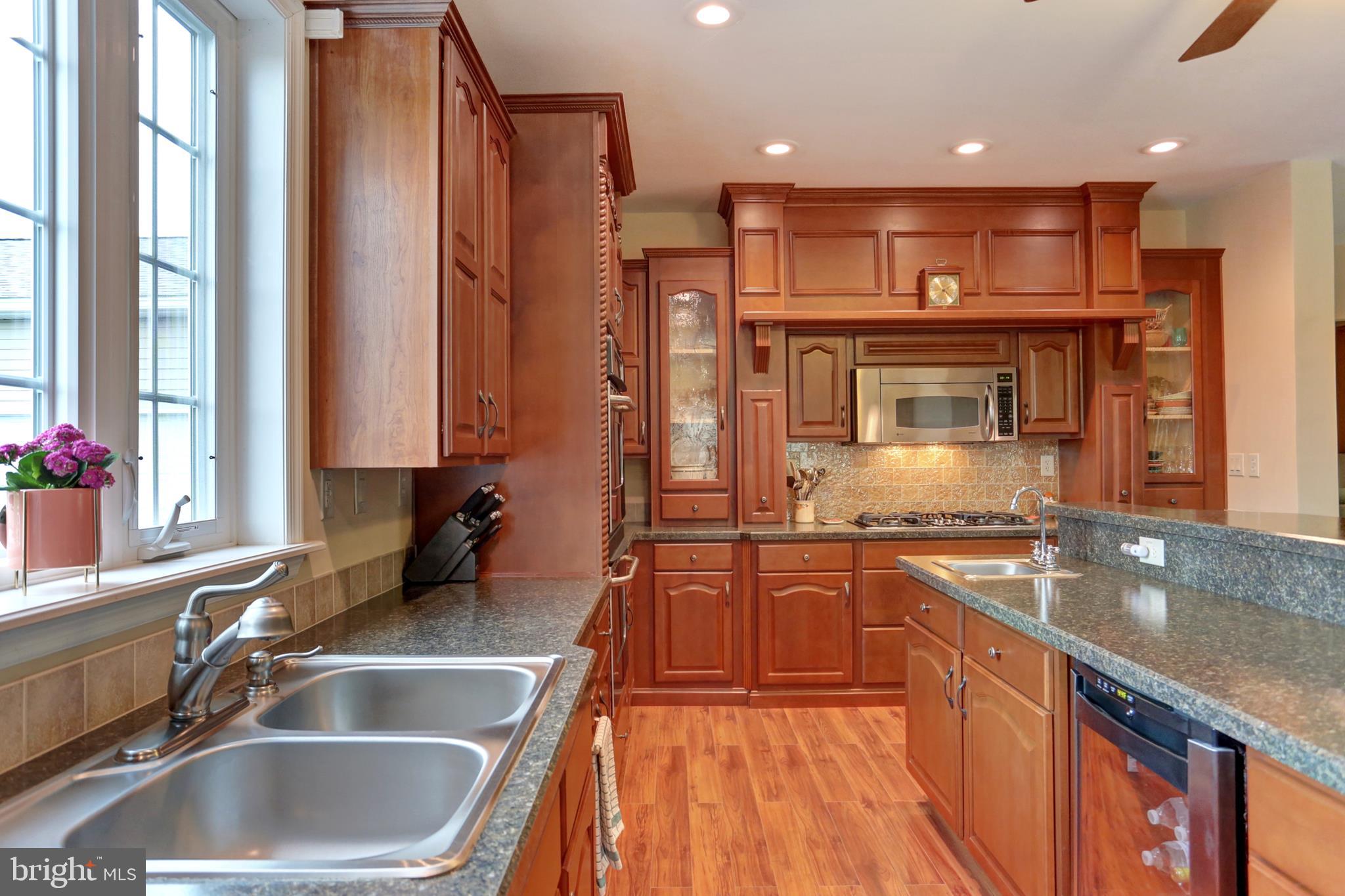 CREEK VIEW 55+ COMMUNITY - Residential