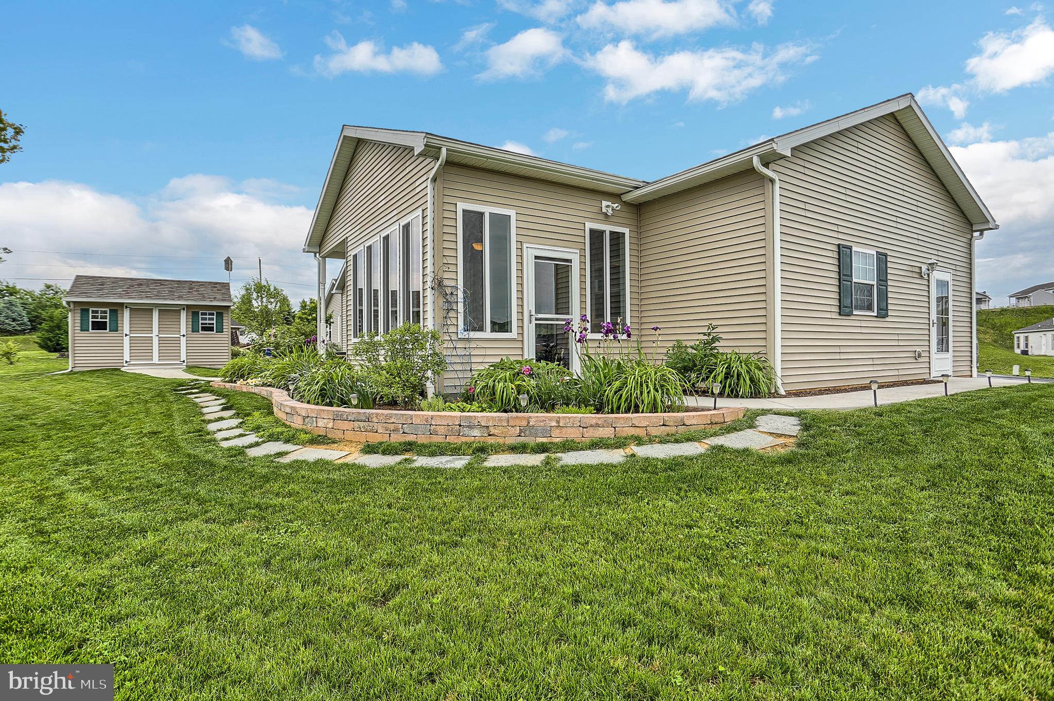 CREEK VIEW 55+ COMMUNITY - Residential