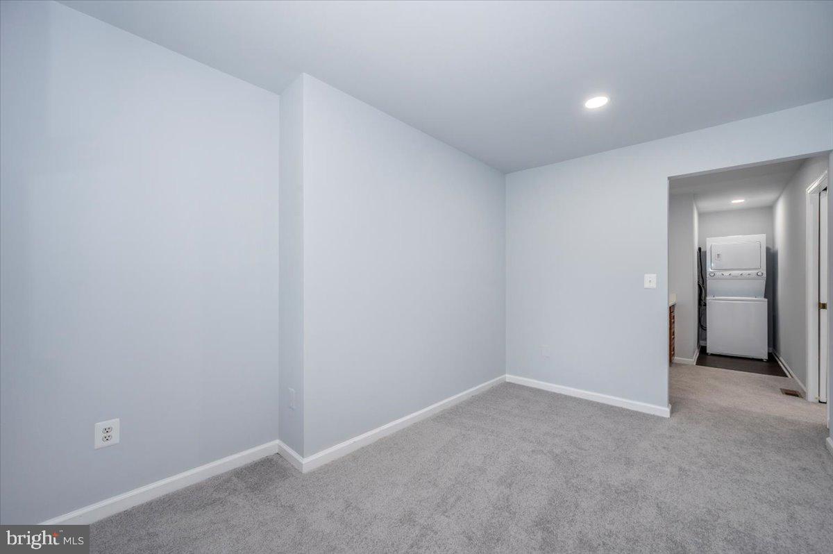 REGULARS - Residential