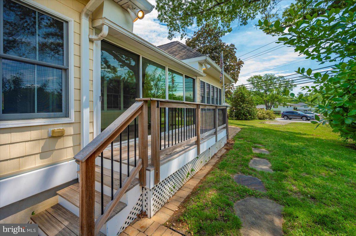 REGULARS - Residential