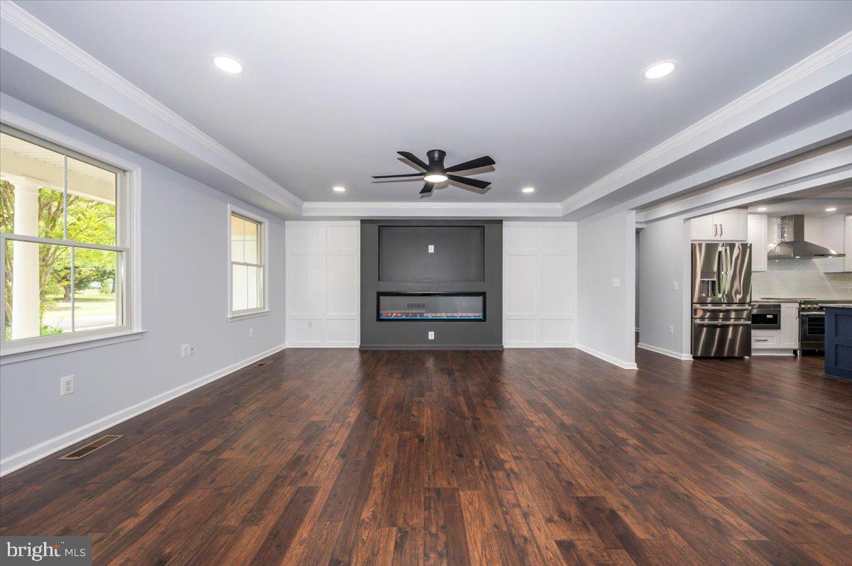 REGULARS - Residential