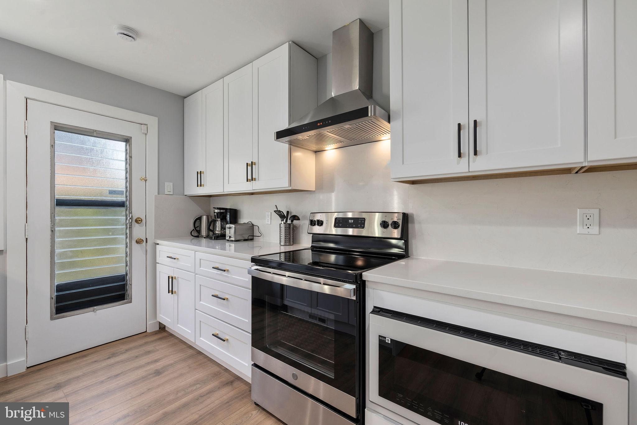 FOREST GLEN KNOLLS - Residential