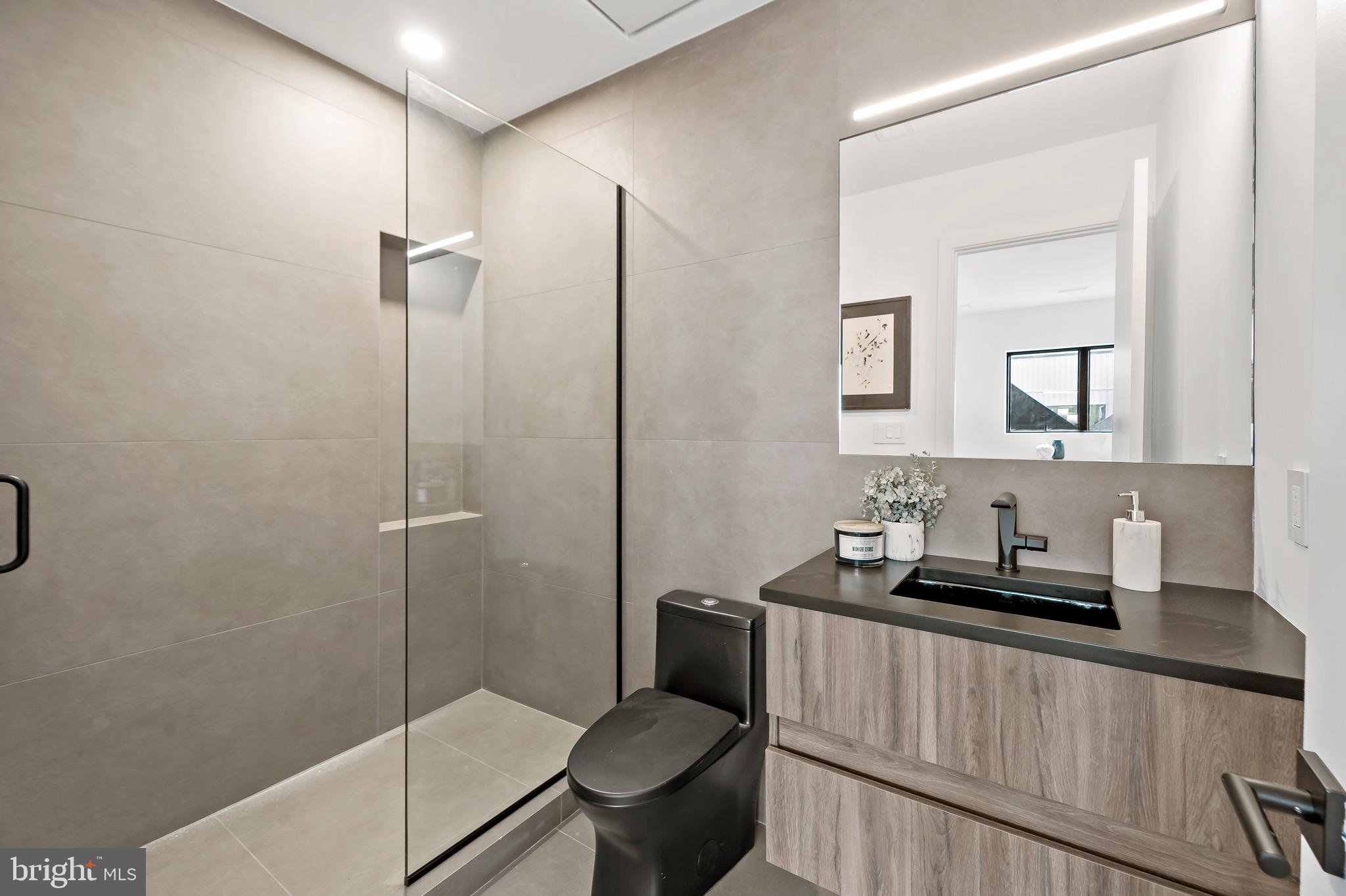 GRADUATE HOSPITAL - Residential