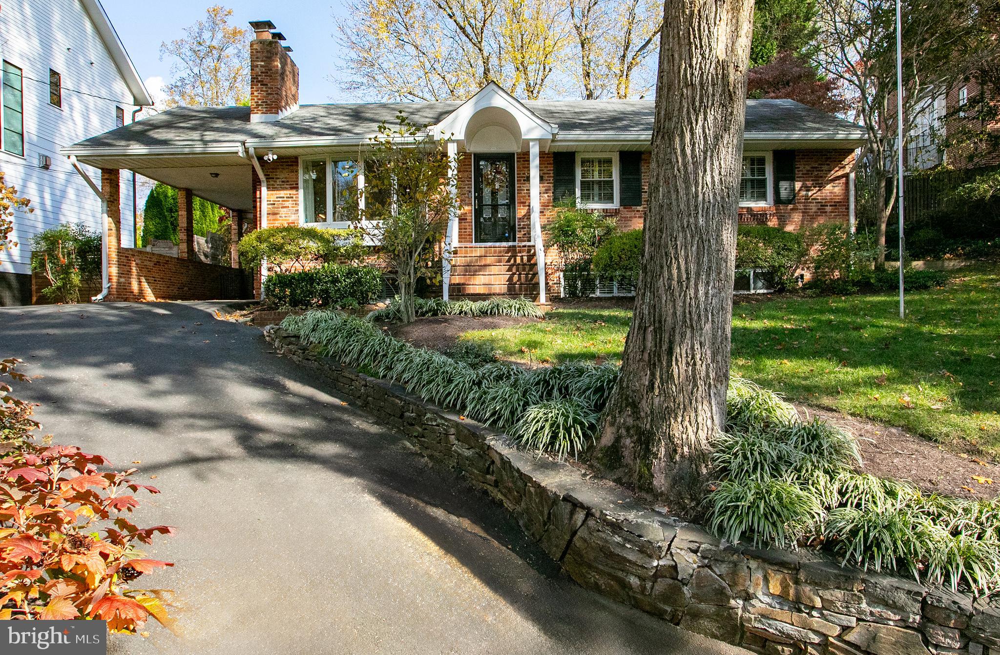 4021 N RICHMOND STREET