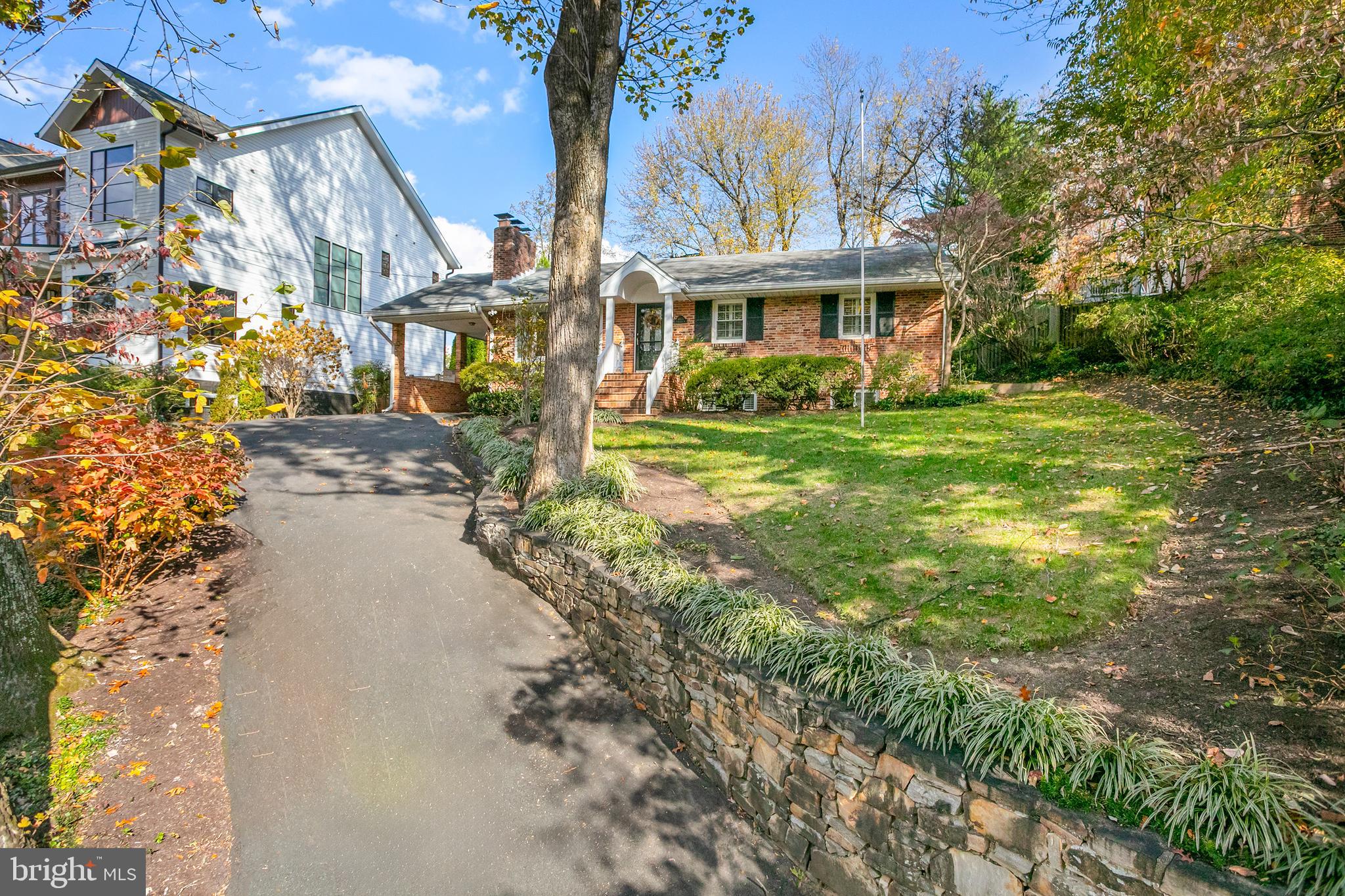 4021 N RICHMOND STREET