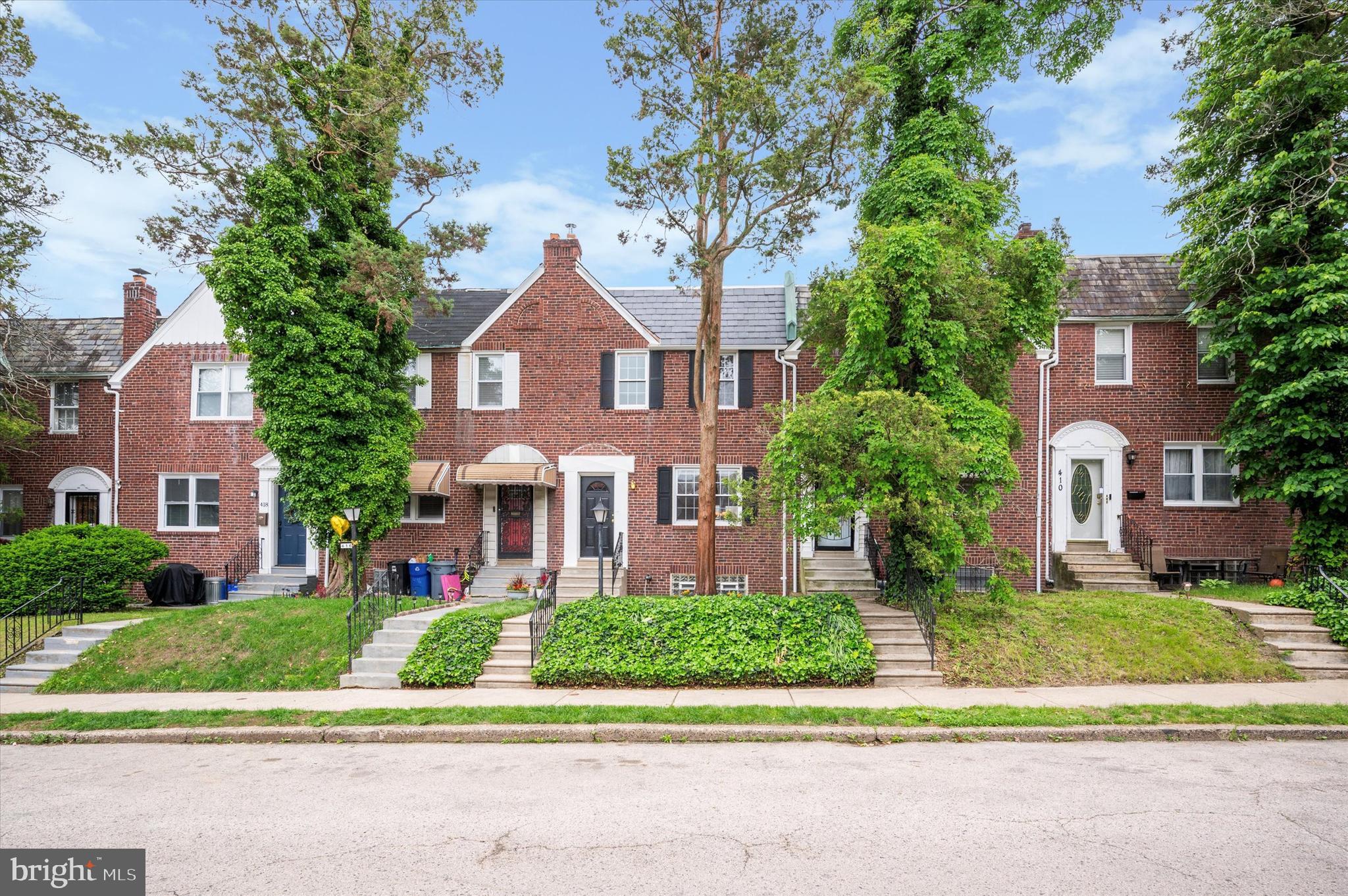 414 E SLOCUM STREET