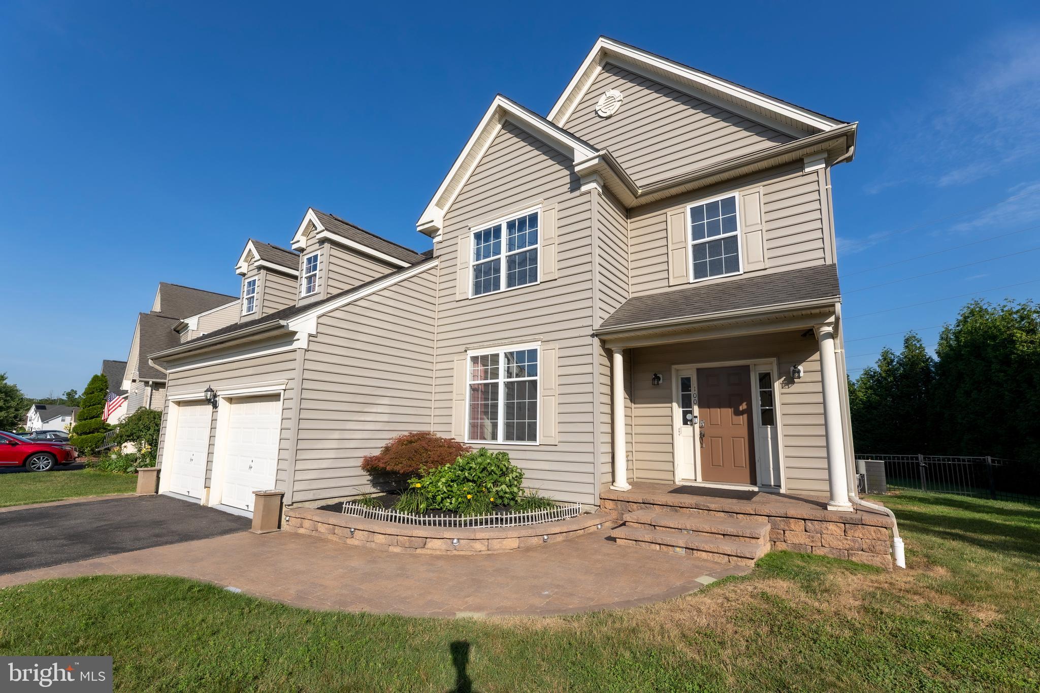 100 SUMMERBROOKE COURT