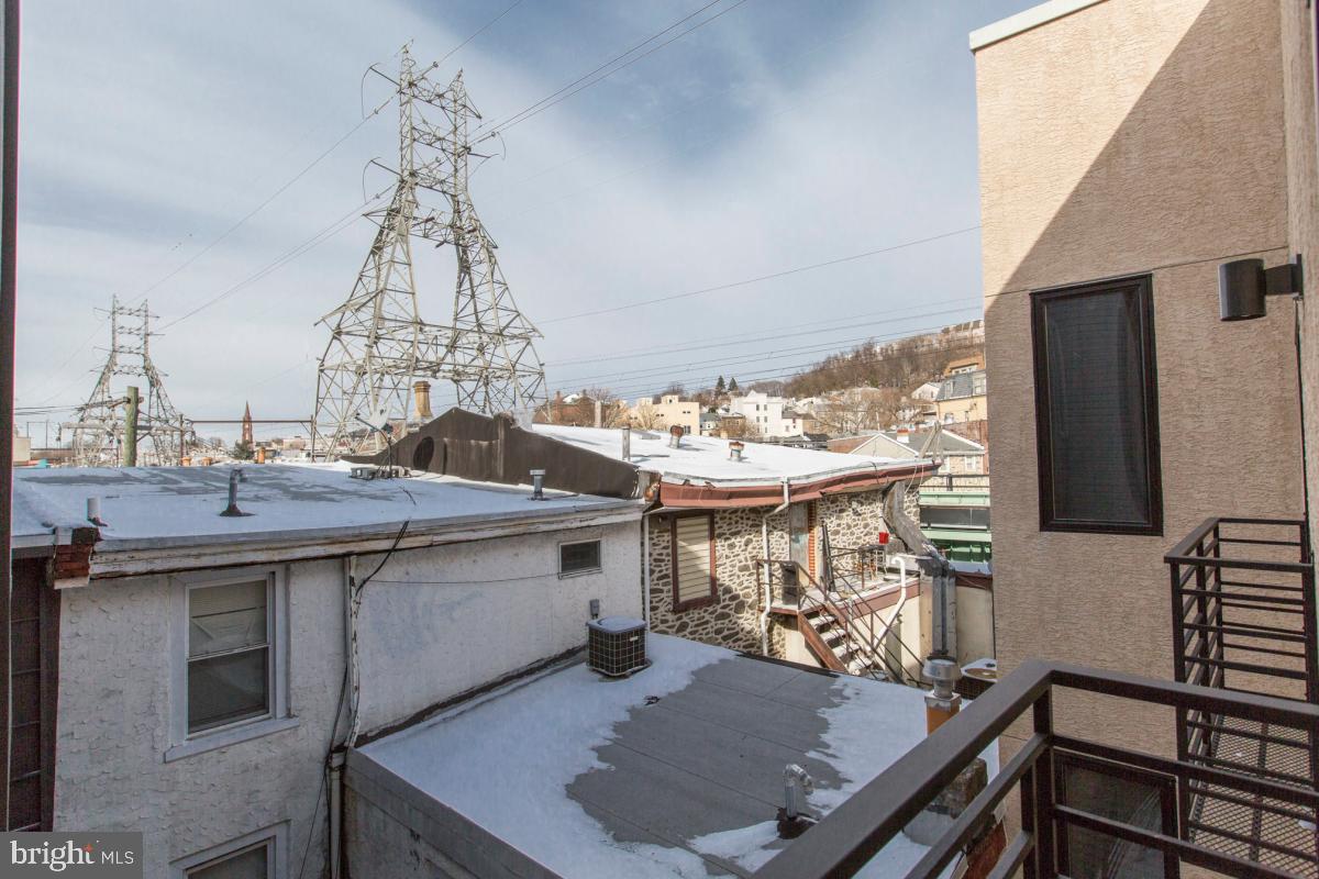 MANAYUNK - Residential Lease