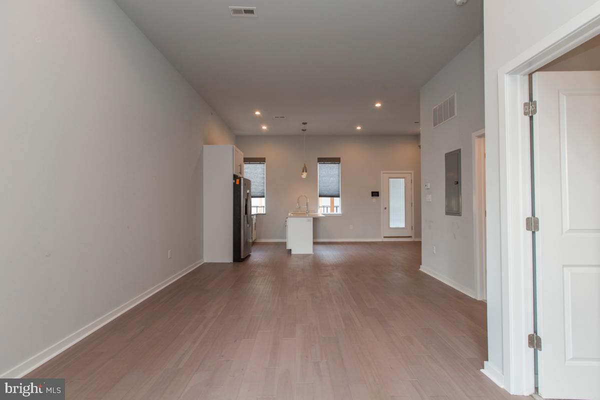 MANAYUNK - Residential Lease