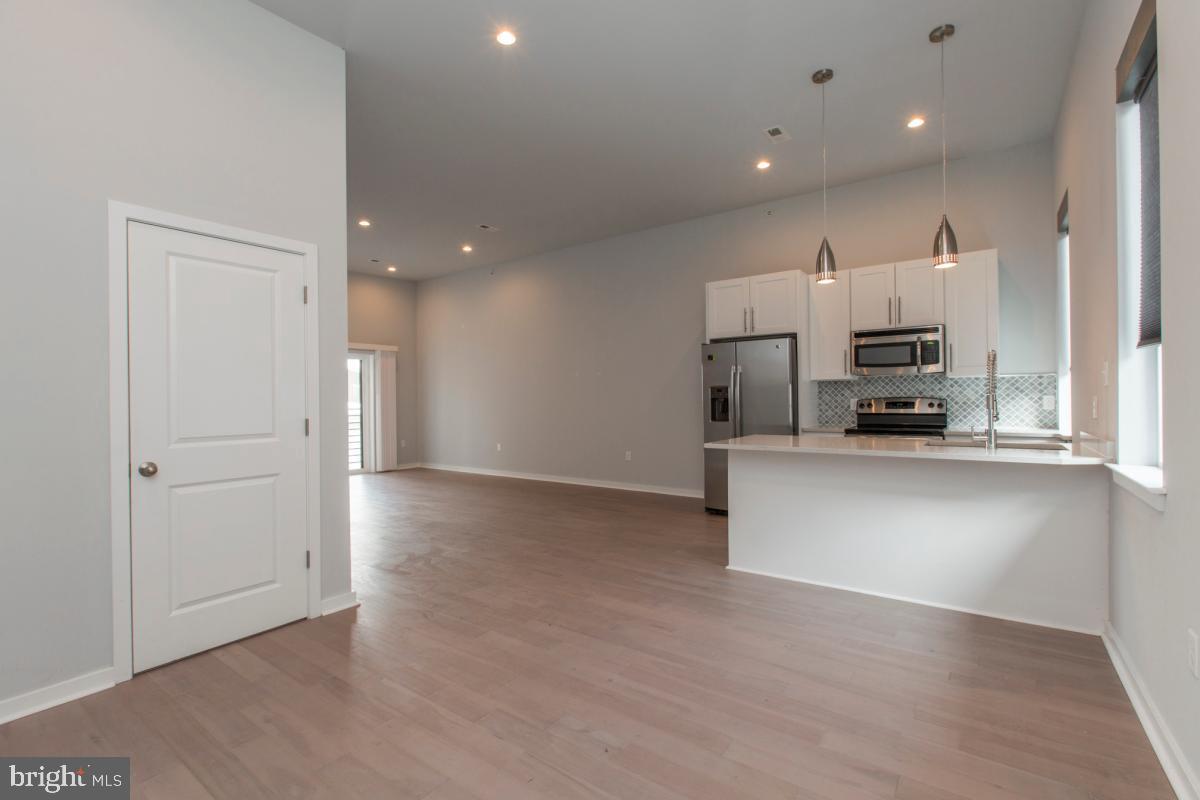 MANAYUNK - Residential Lease