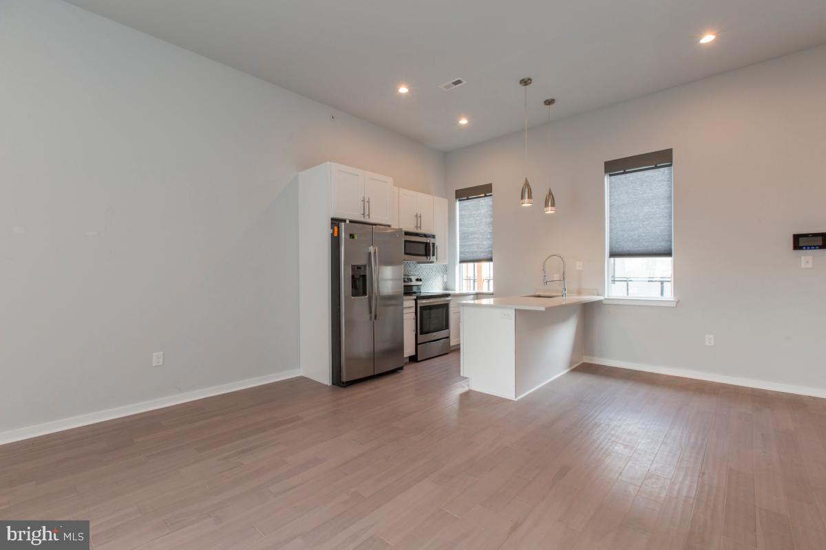 MANAYUNK - Residential Lease