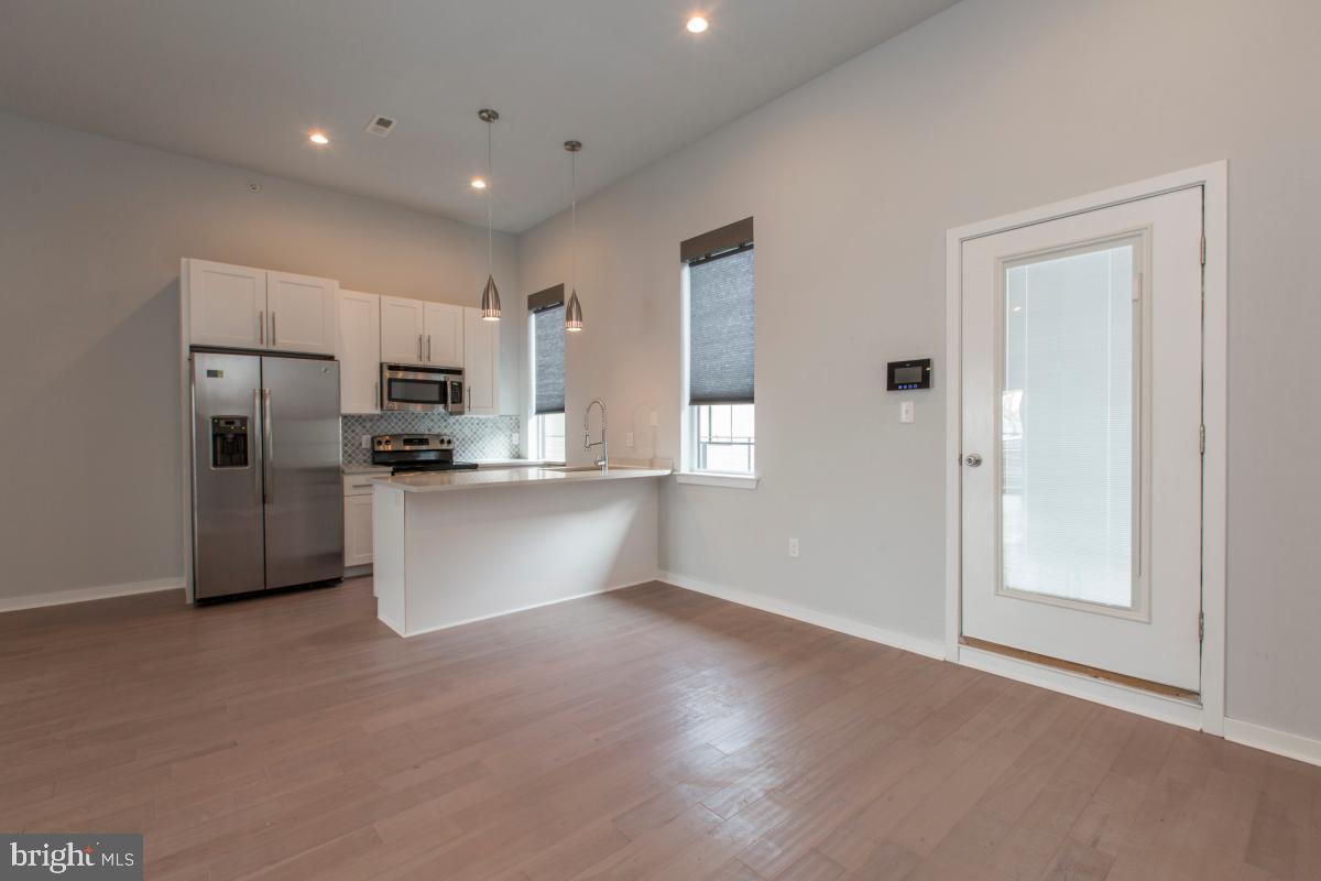 MANAYUNK - Residential Lease