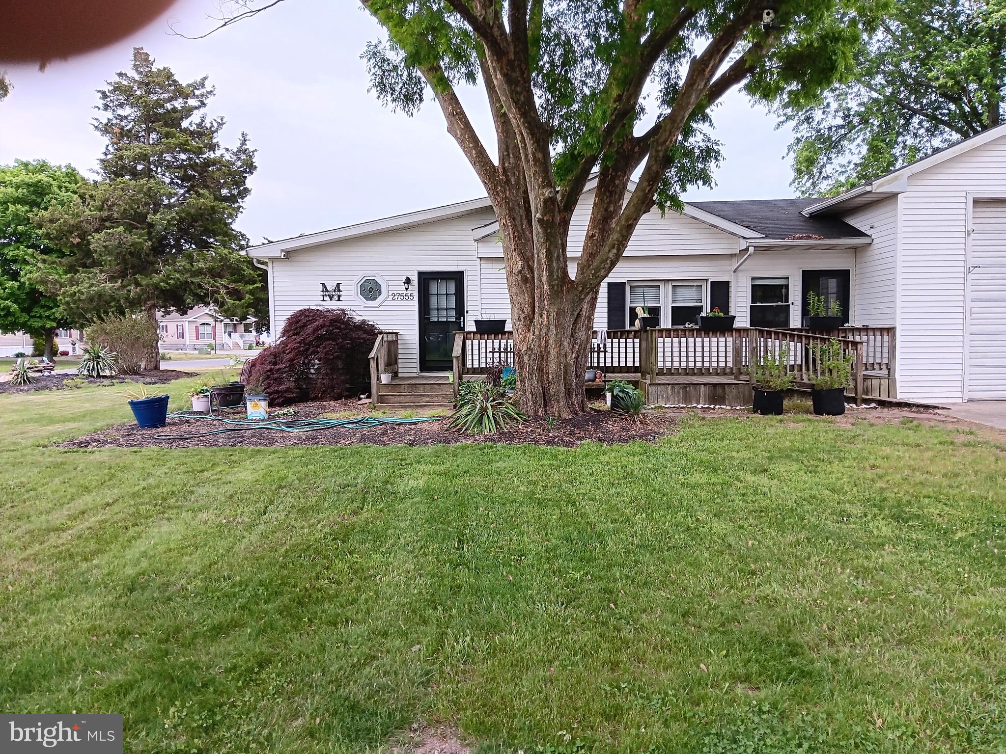 27555 THISTLE LANE