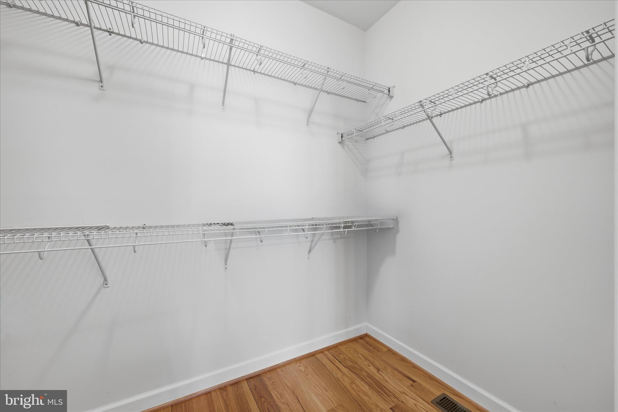 CEDAR MEADOWS - Residential