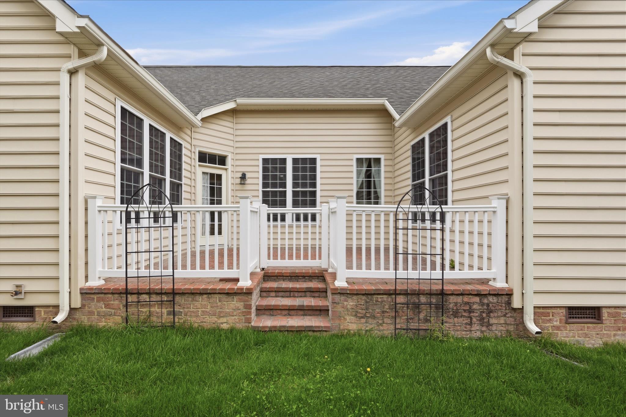 CEDAR MEADOWS - Residential