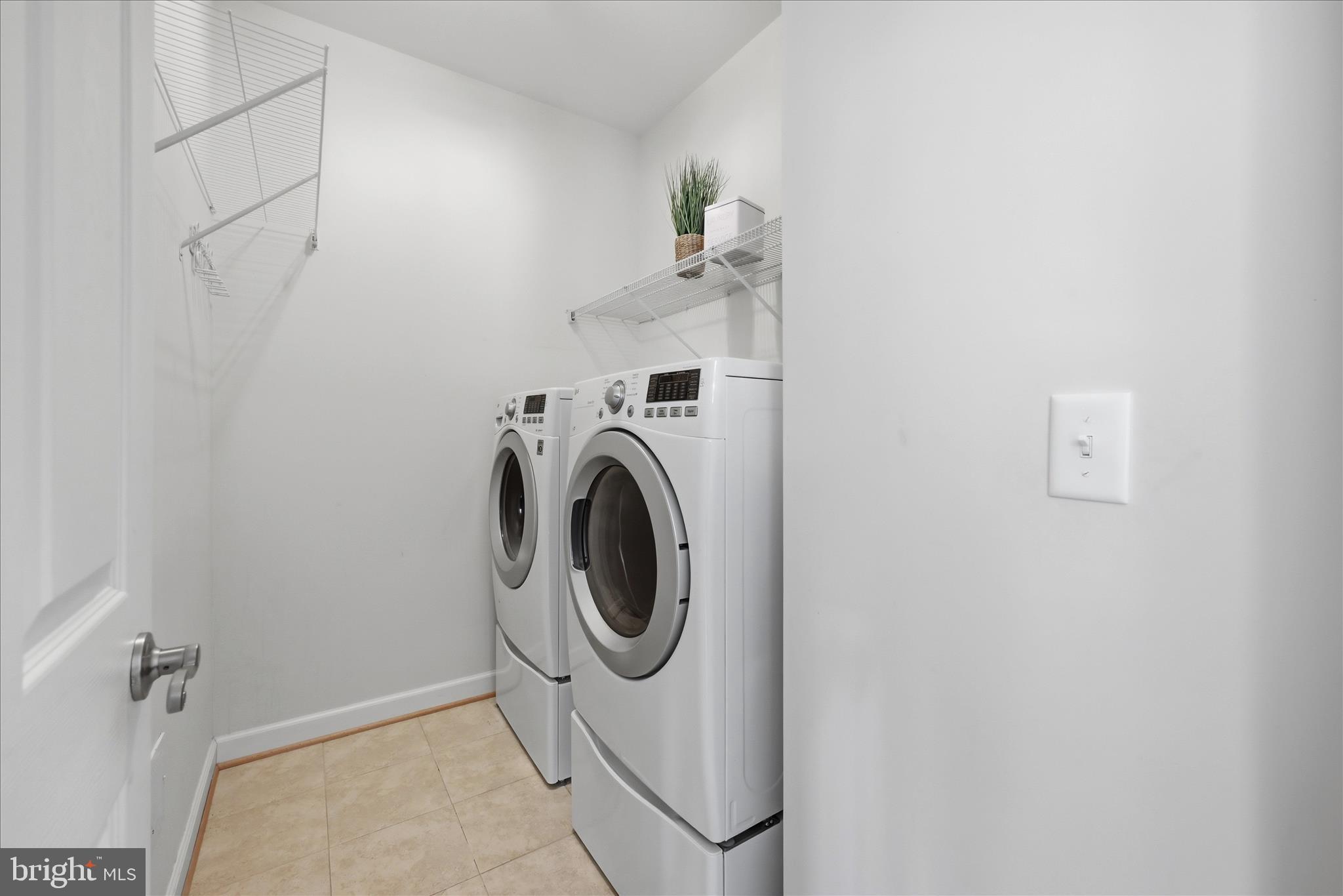 CEDAR MEADOWS - Residential