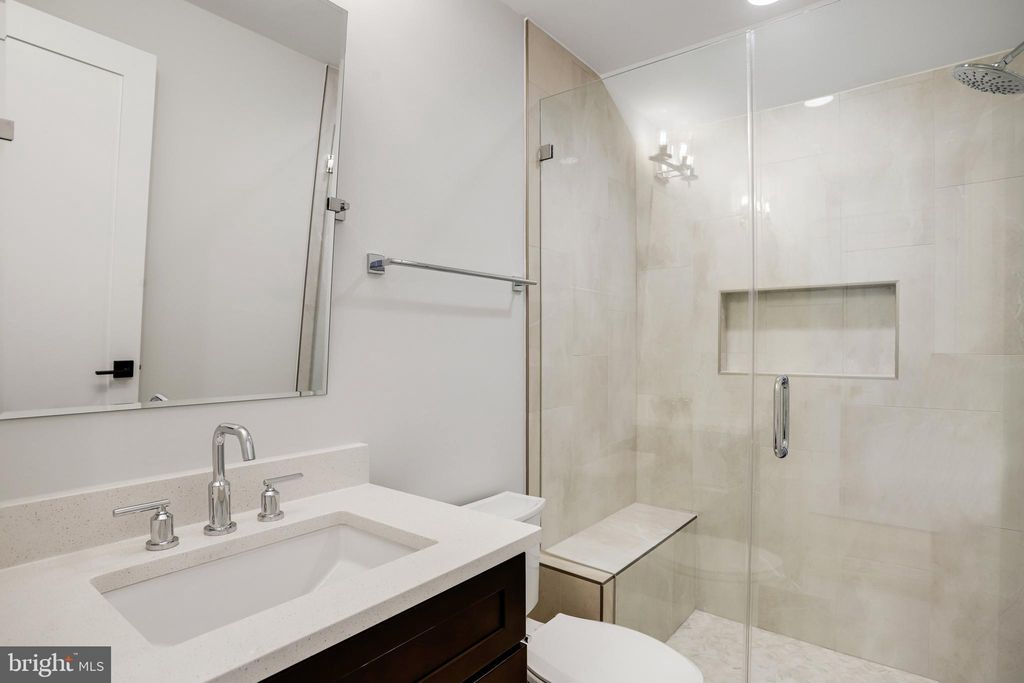 listing image 106