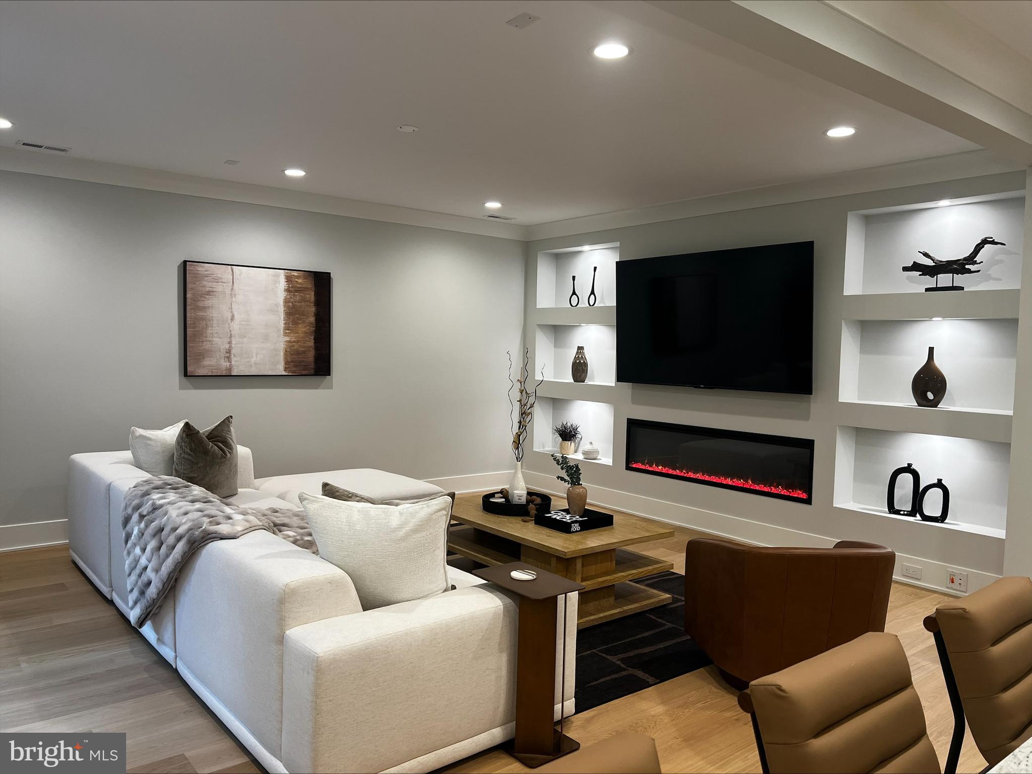 HOLMES RUN ACRES - Residential