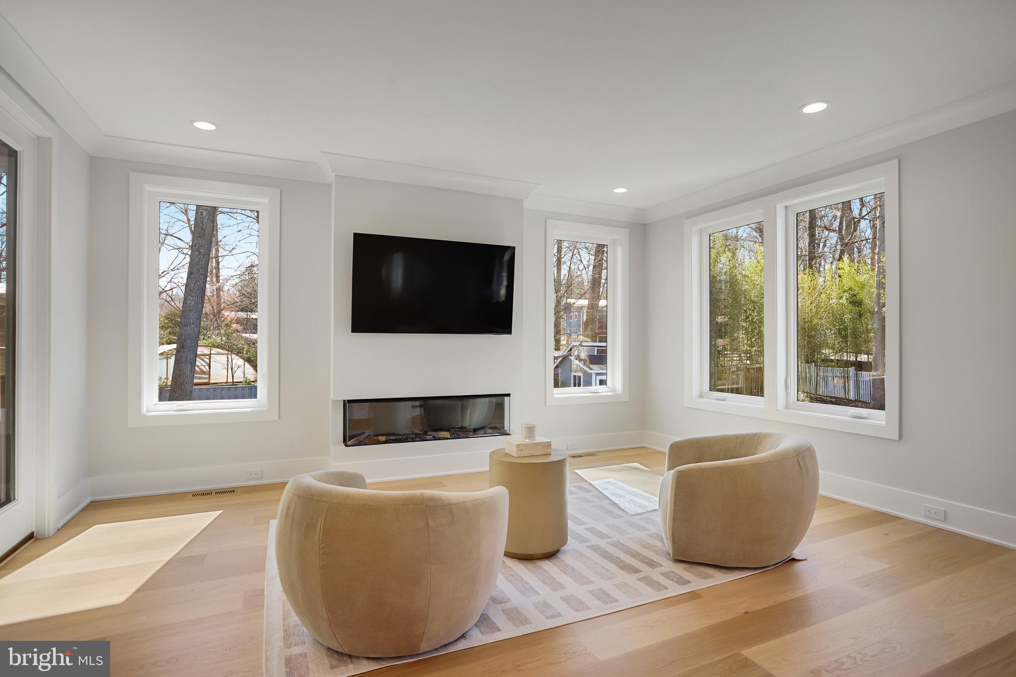 HOLMES RUN ACRES - Residential