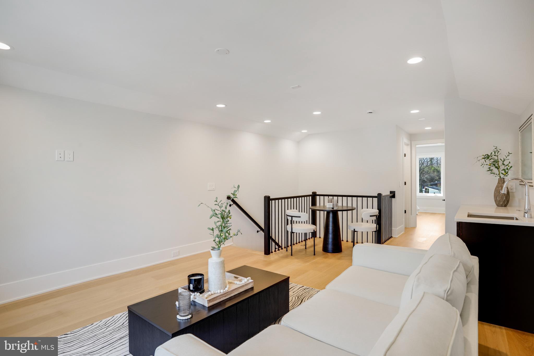 HOLMES RUN ACRES - Residential