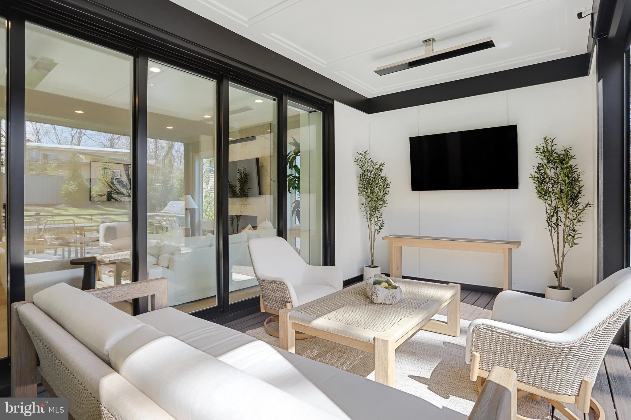 HOLMES RUN ACRES - Residential