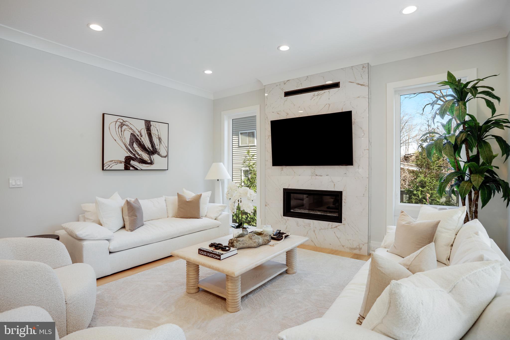 HOLMES RUN ACRES - Residential