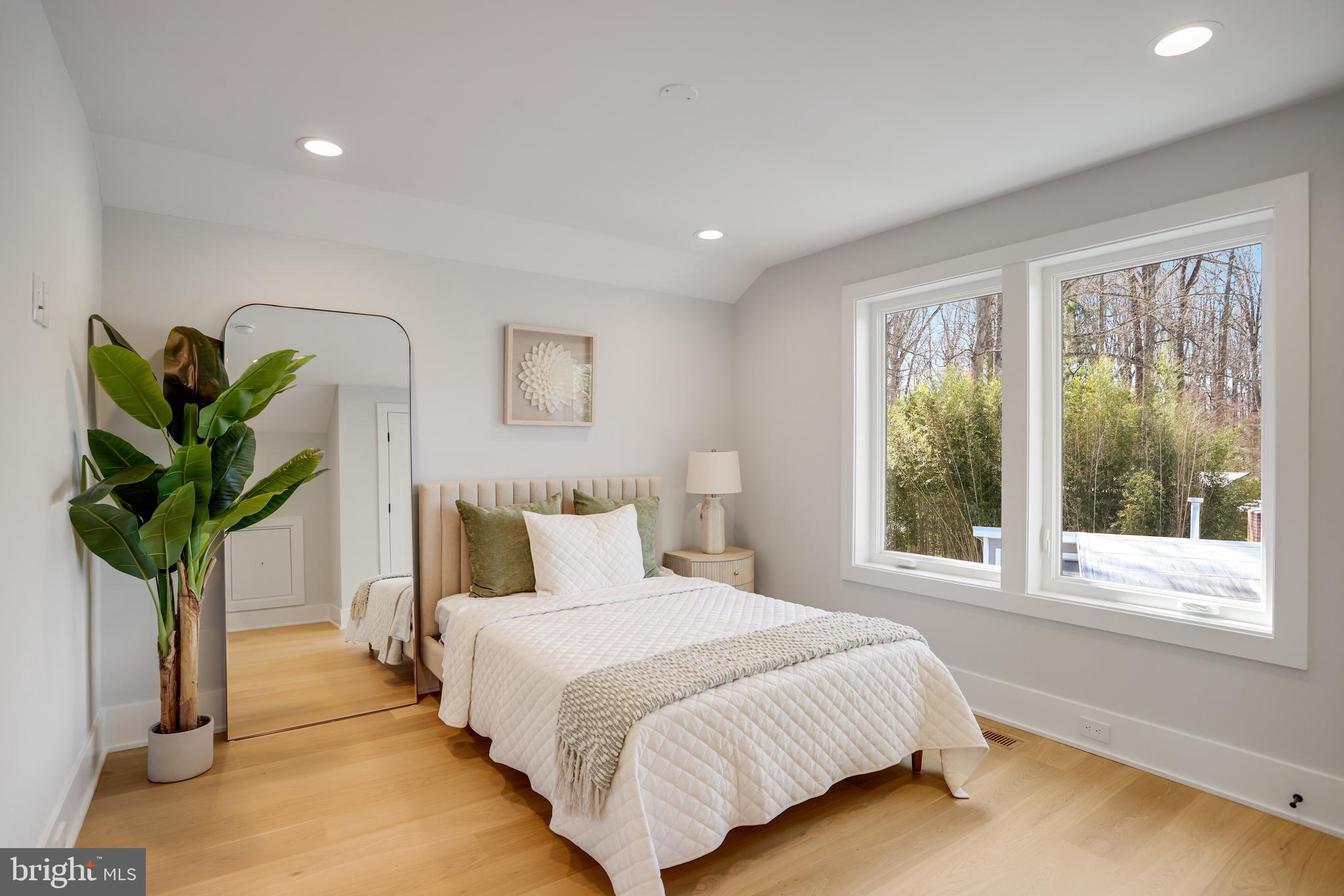 HOLMES RUN ACRES - Residential