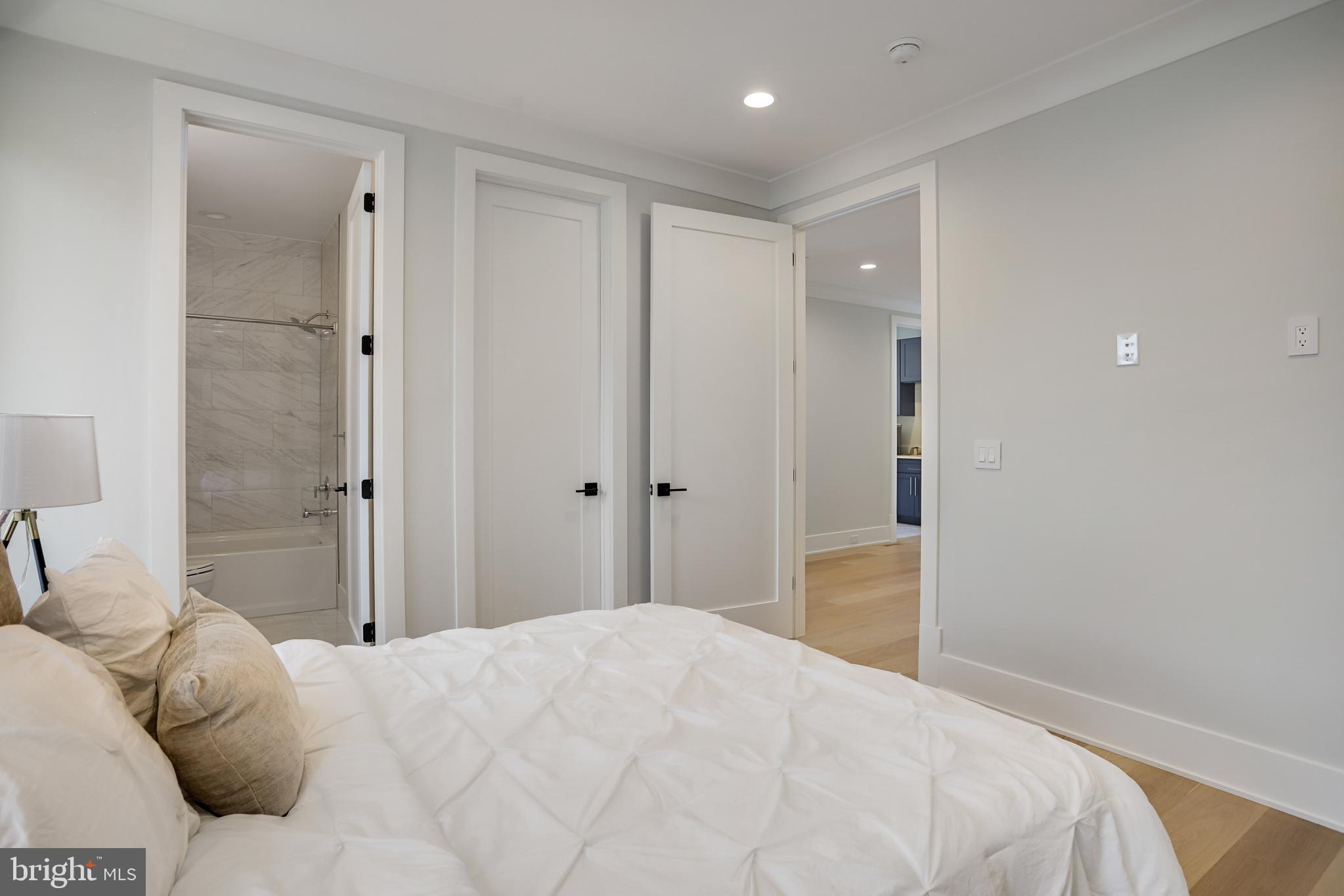 HOLMES RUN ACRES - Residential