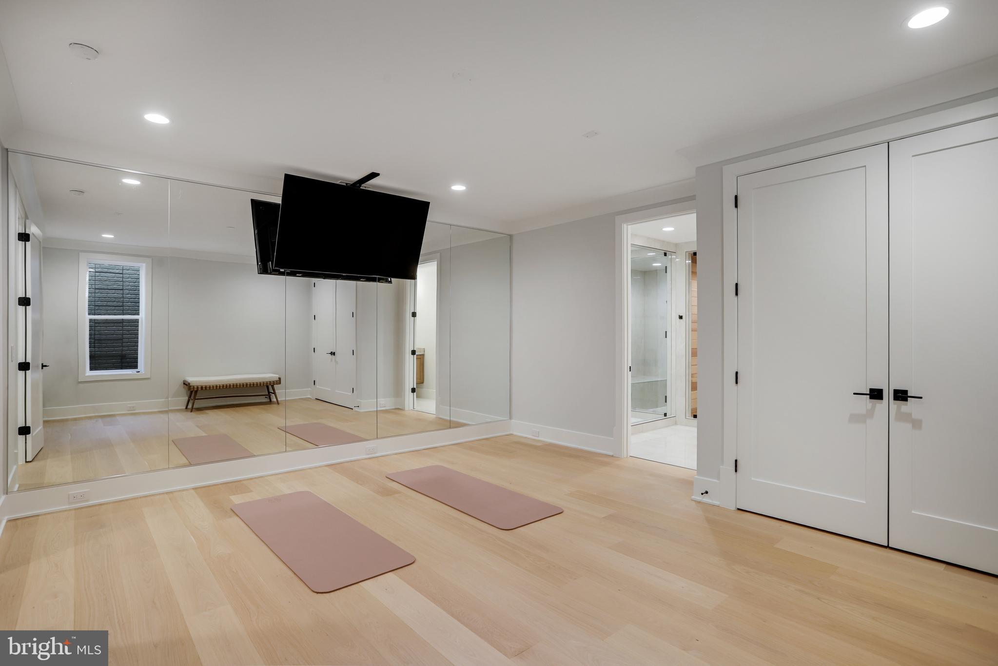 HOLMES RUN ACRES - Residential