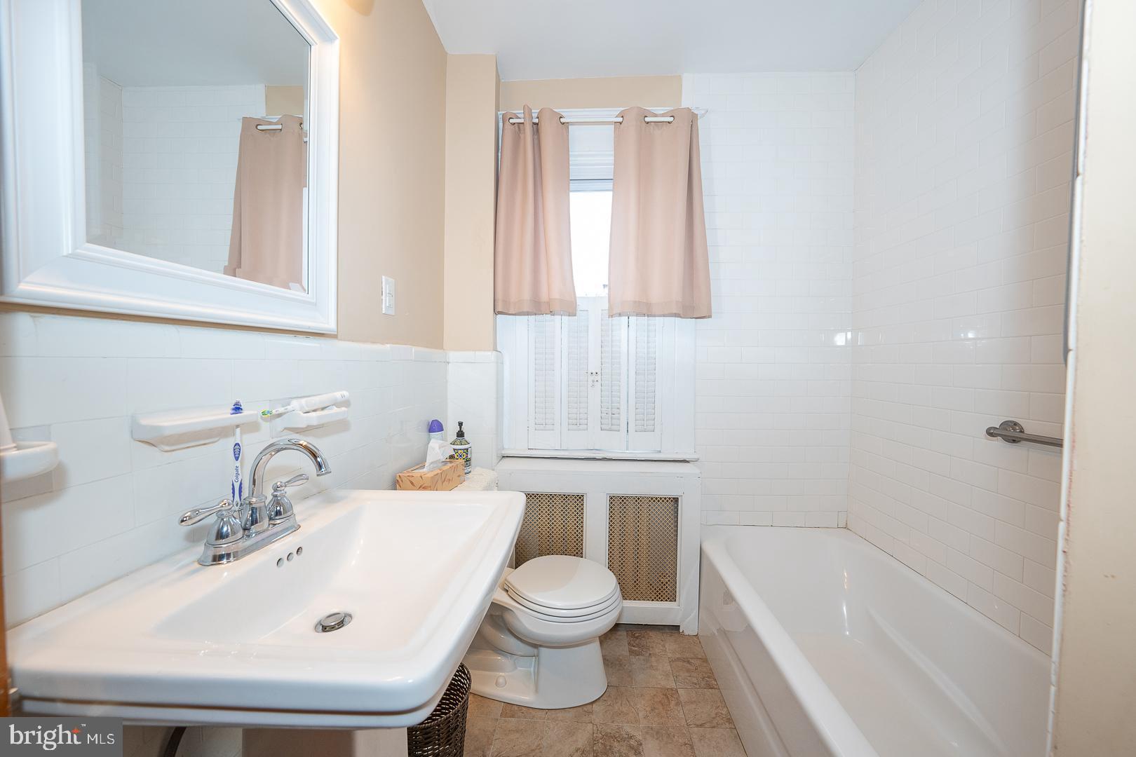 OAKMONT - Residential