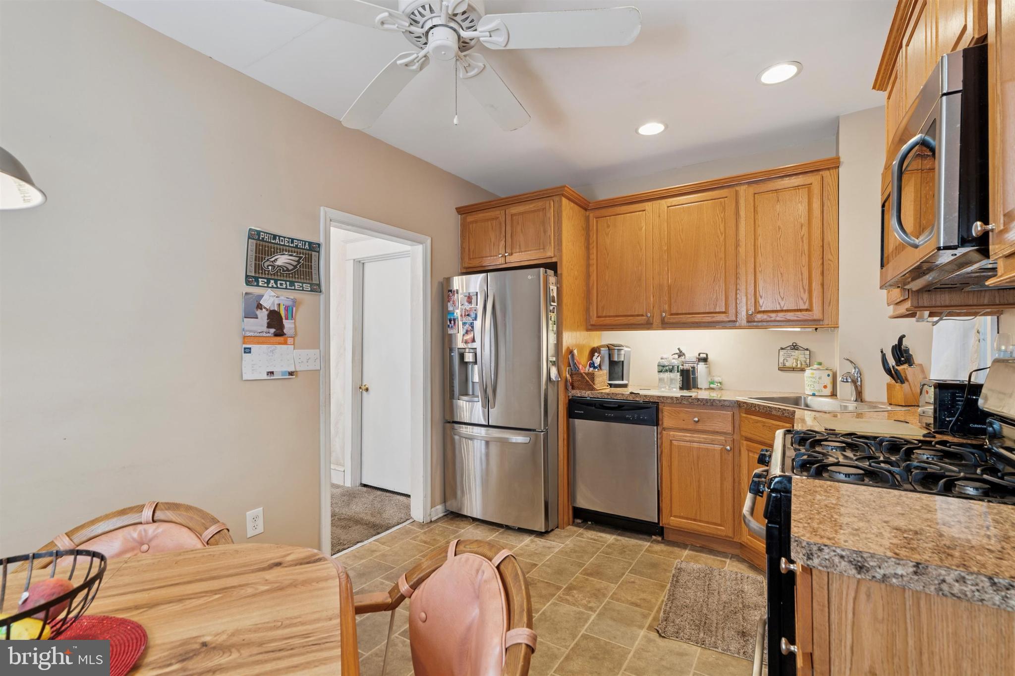 OAKMONT - Residential