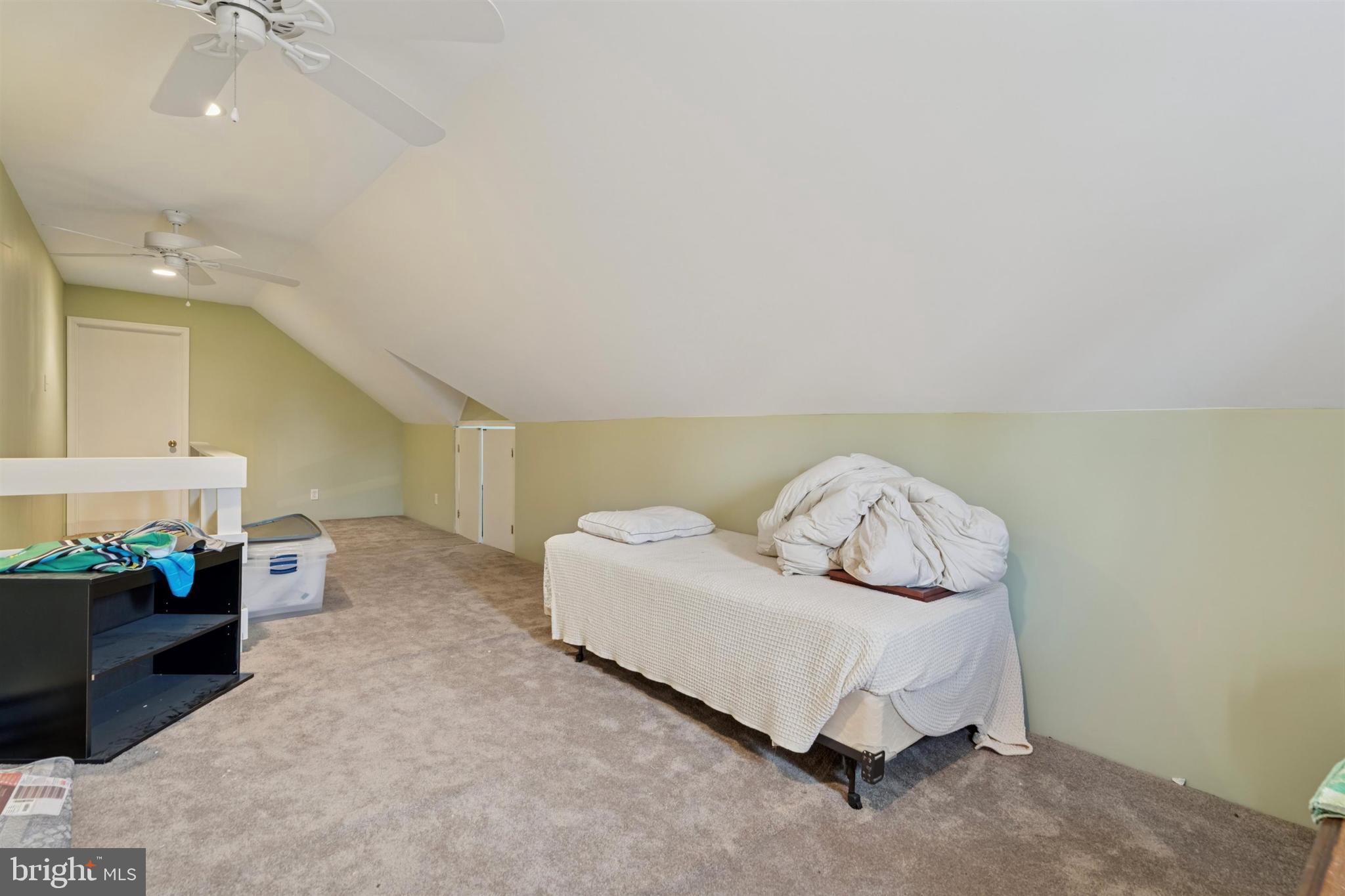 OAKMONT - Residential