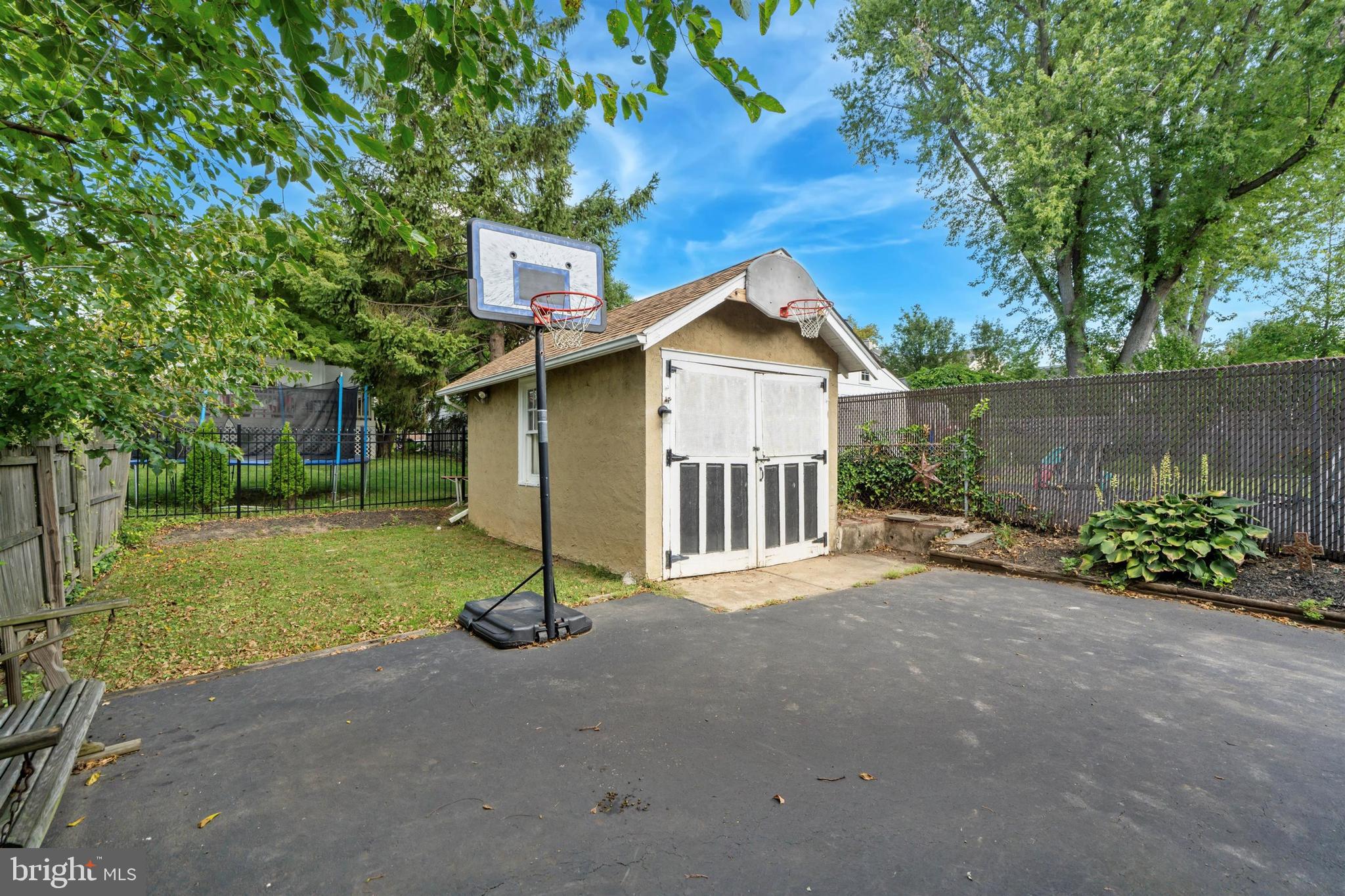 OAKMONT - Residential