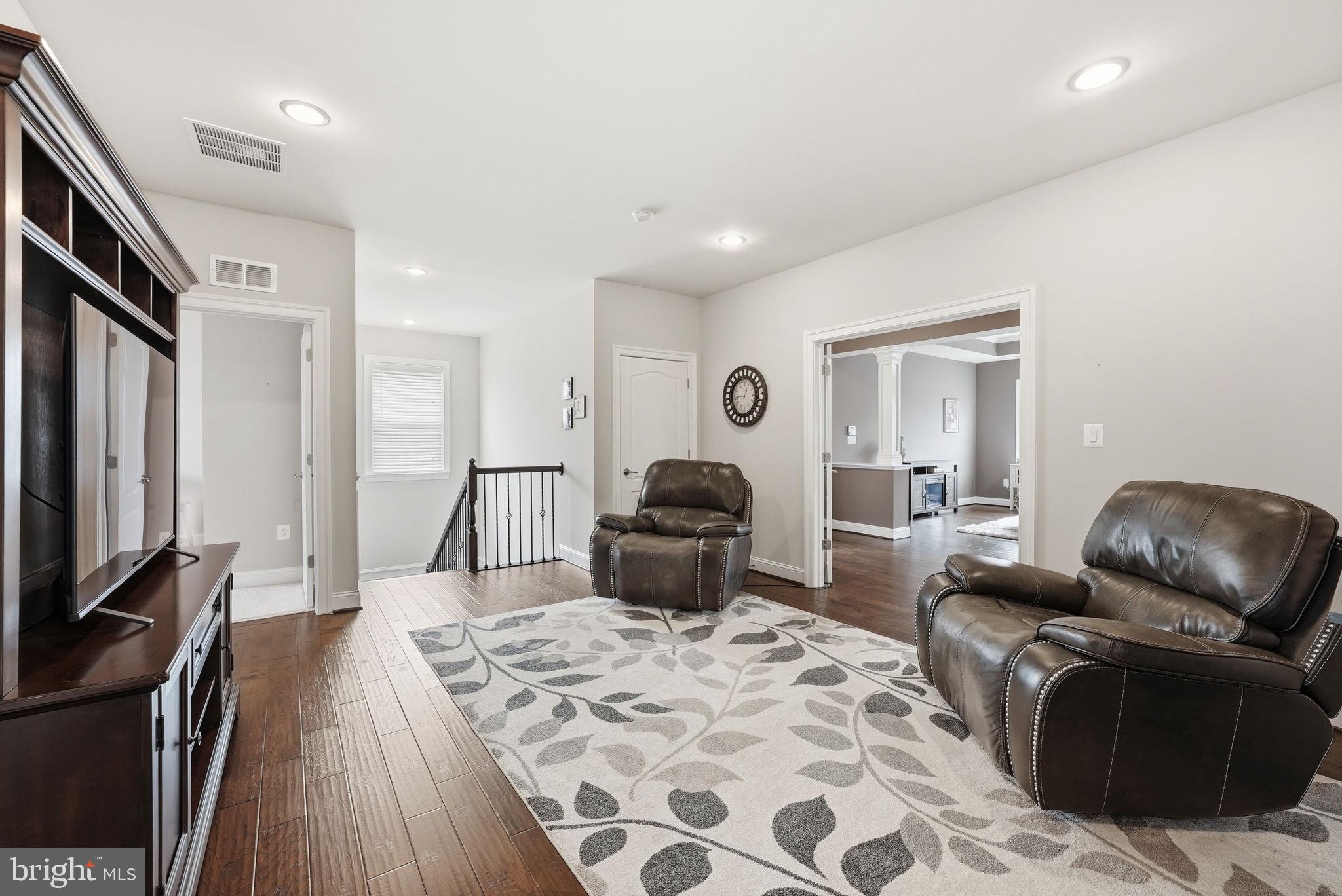 EMBREY MILL - Residential