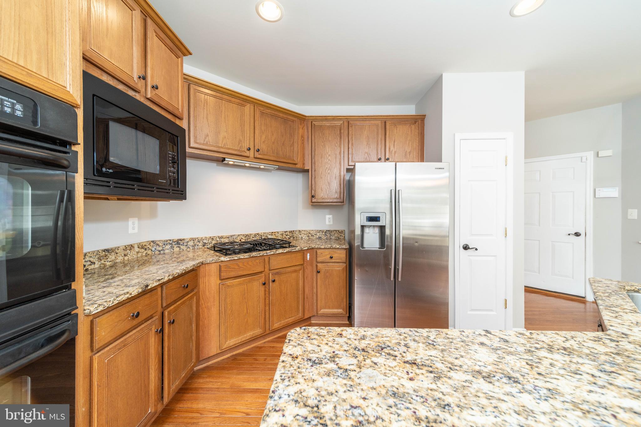 VICTORY LAKES - Residential