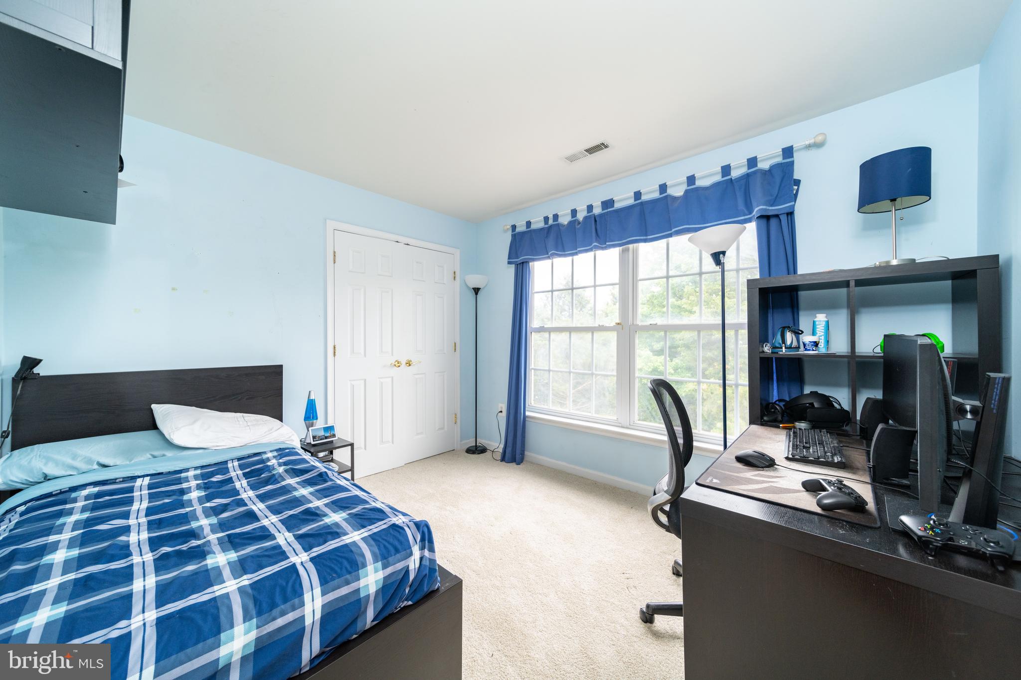 VICTORY LAKES - Residential