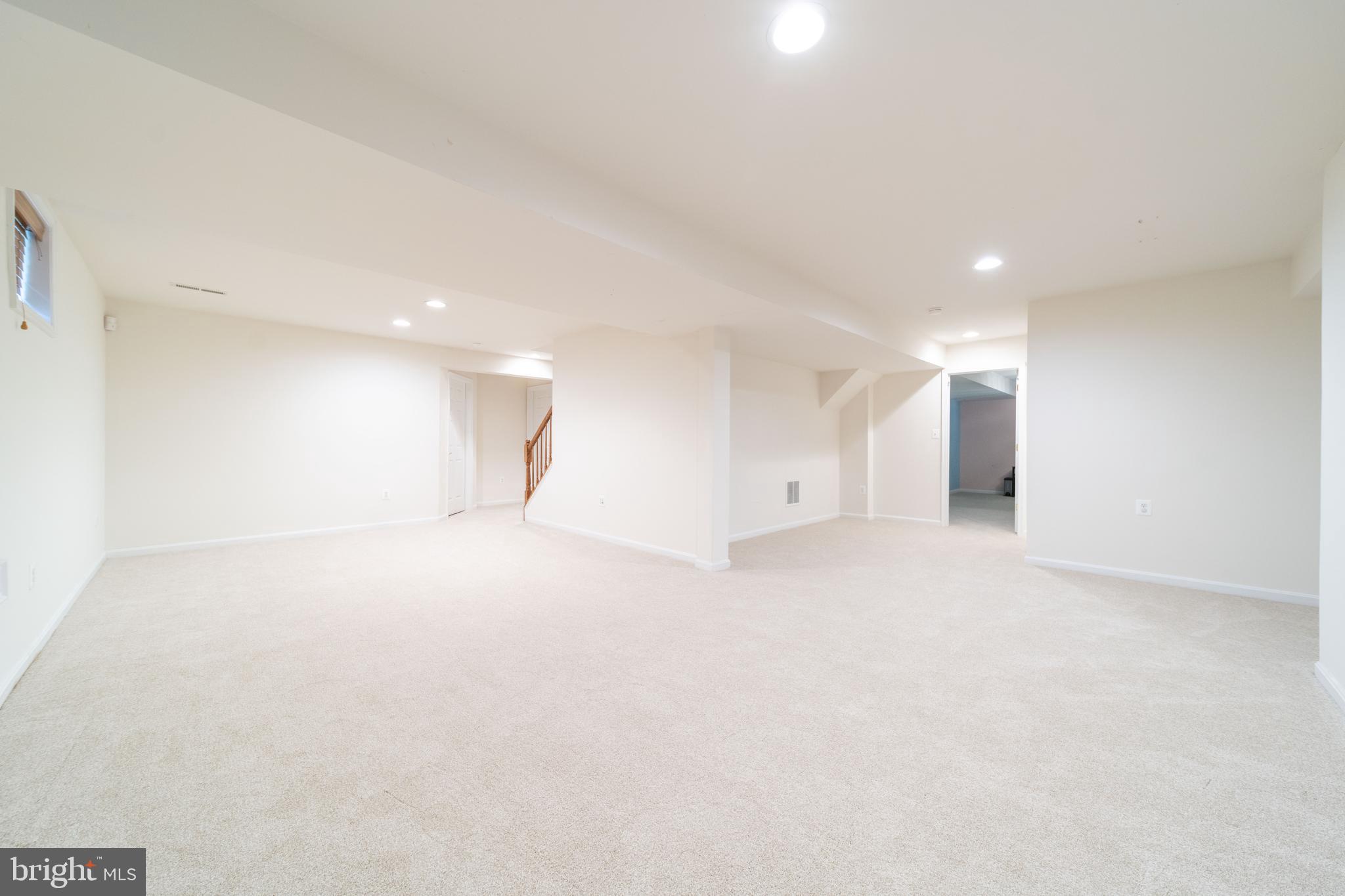 VICTORY LAKES - Residential