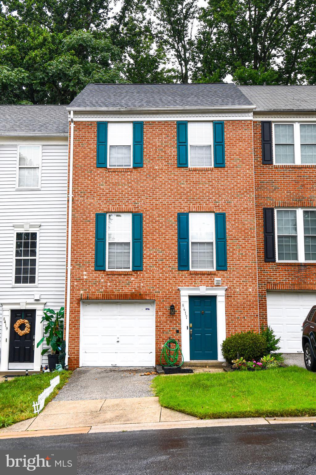 Three level charming townhome for rent. This home has has bamboo (ebony) wide plank flooring in the foyer, family room and landing. 42 inch white cabinetry with brushed nickel accessories. Stainless steel appliances and recess lighting. The kitchen holds an eat in dining area with a bump out that leads to a rear deck! The bedrooms are all a great size with nice closet space. This one is a must see!