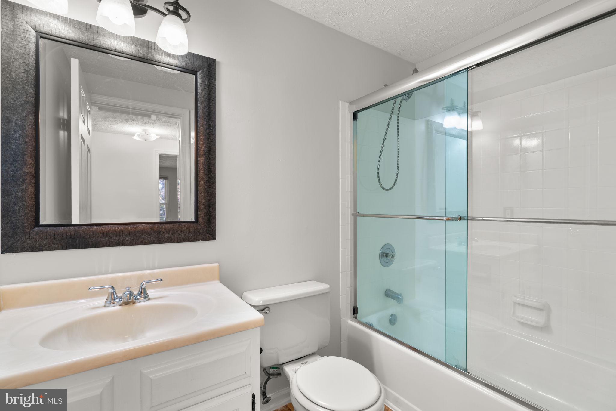 THUNDER HILL - Residential