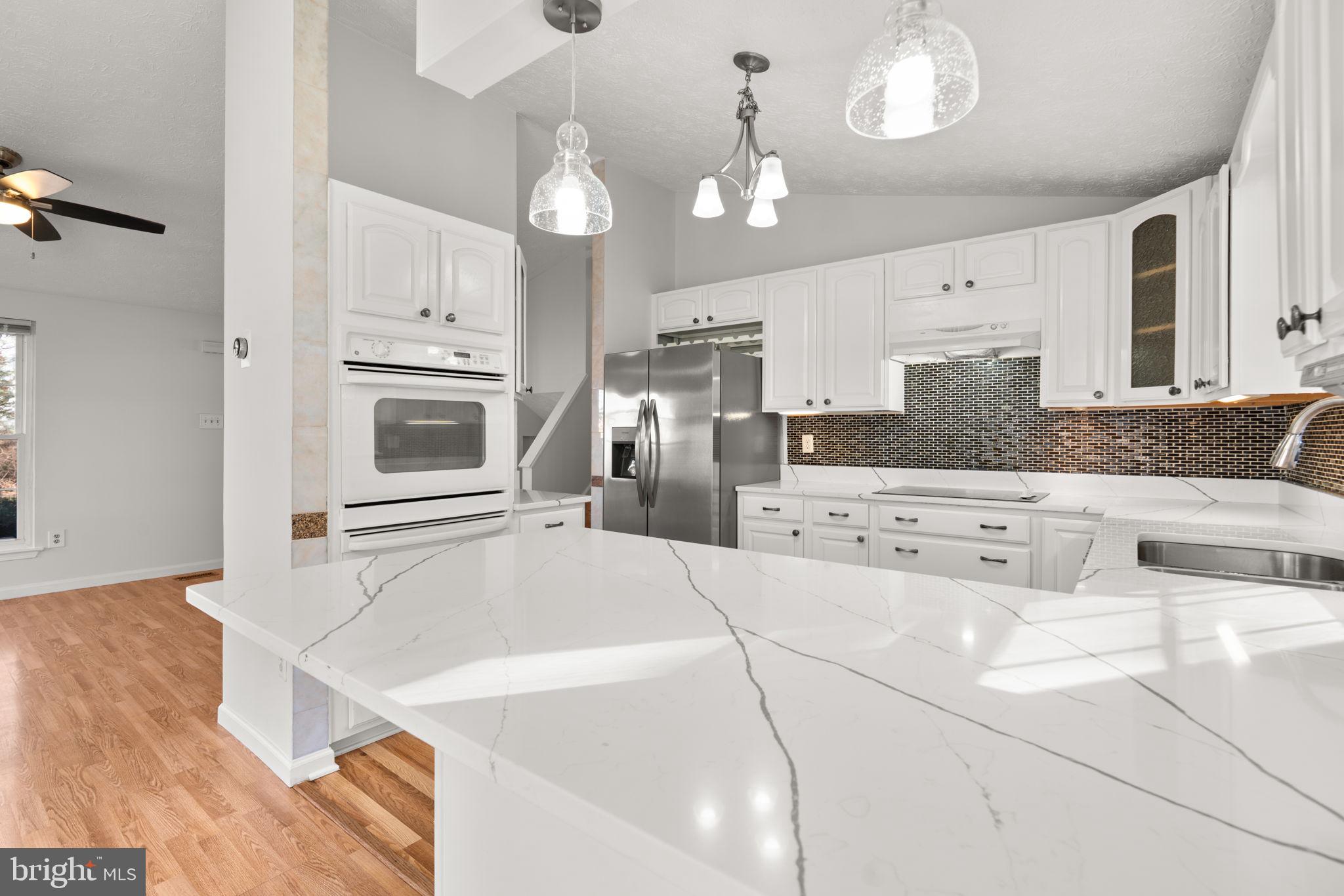 THUNDER HILL - Residential