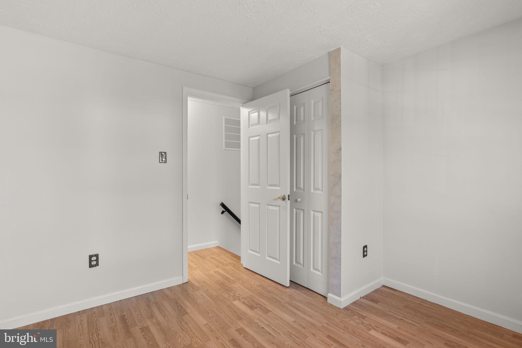 THUNDER HILL - Residential