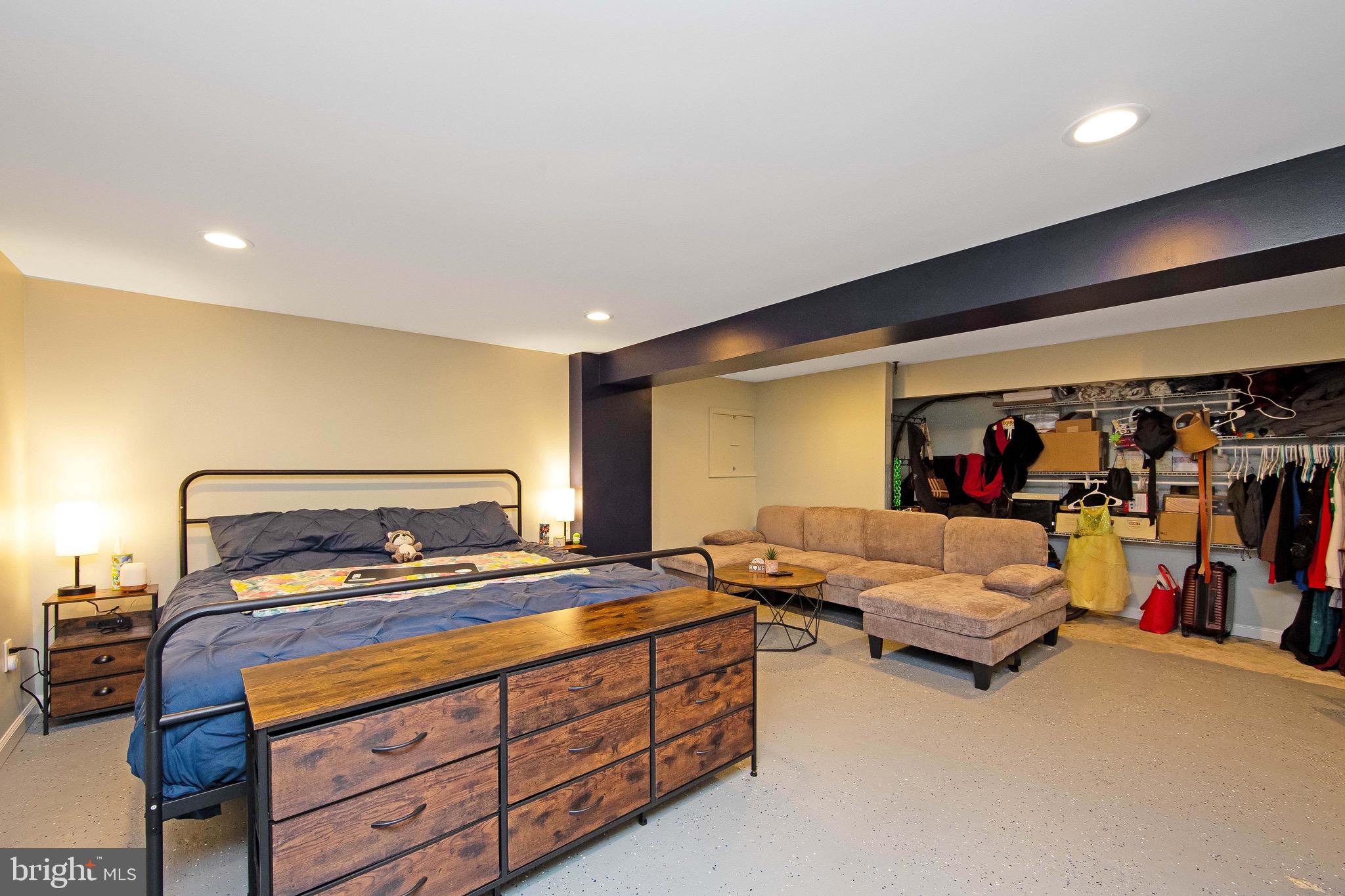 CORNWELL HGTS - Residential